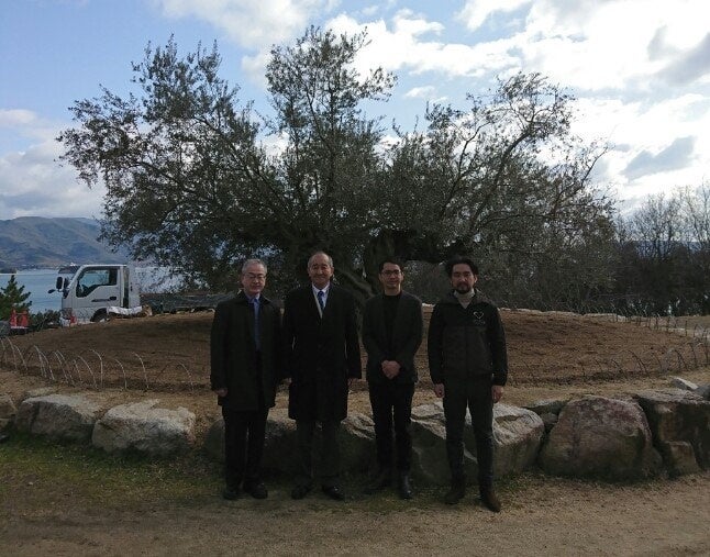 左からアグリビジネス投資育成㈱：髙尾幸義部長、松本恭幸代表、㈱瀬戸内人：柳生敏宏代表取締役、柳生忠勝取締役