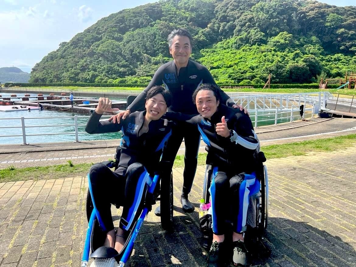 ユニバーサルウェットスーツ着用時