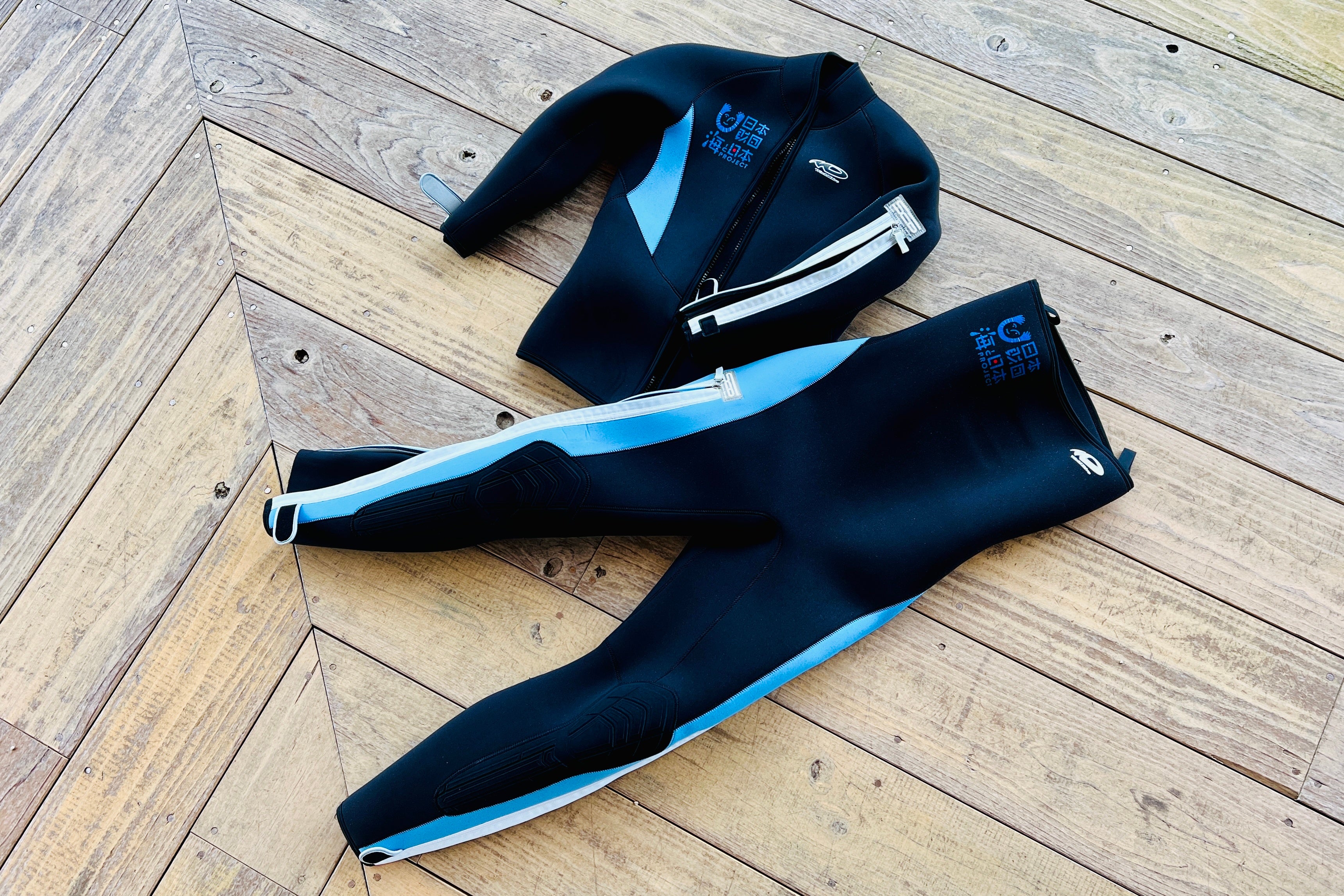 ユニバーサルウェットスーツ