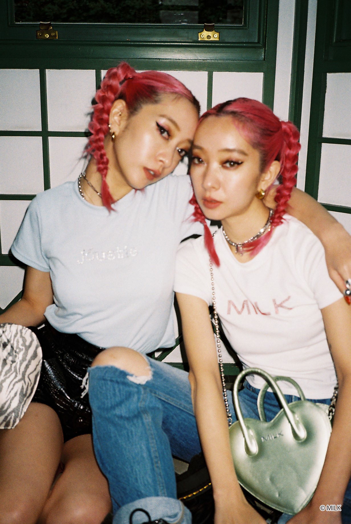 MILKラインストーンロゴTシャツ