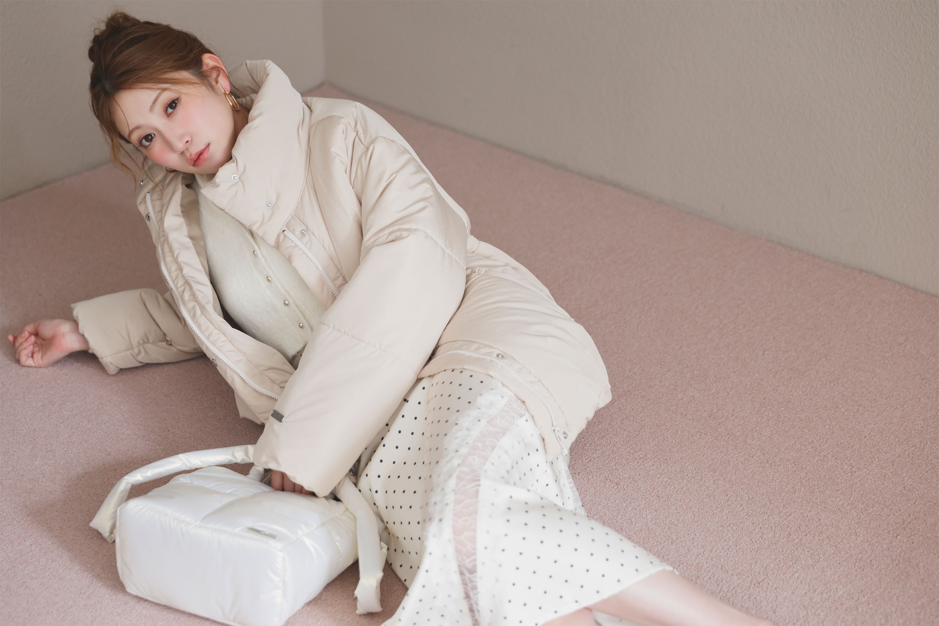 「dazzlin(ダズリン)」×吉田朱里 “akarin made.”第3弾 フェミニンと機能性をひとつに。冬を彩る全4型を発表。