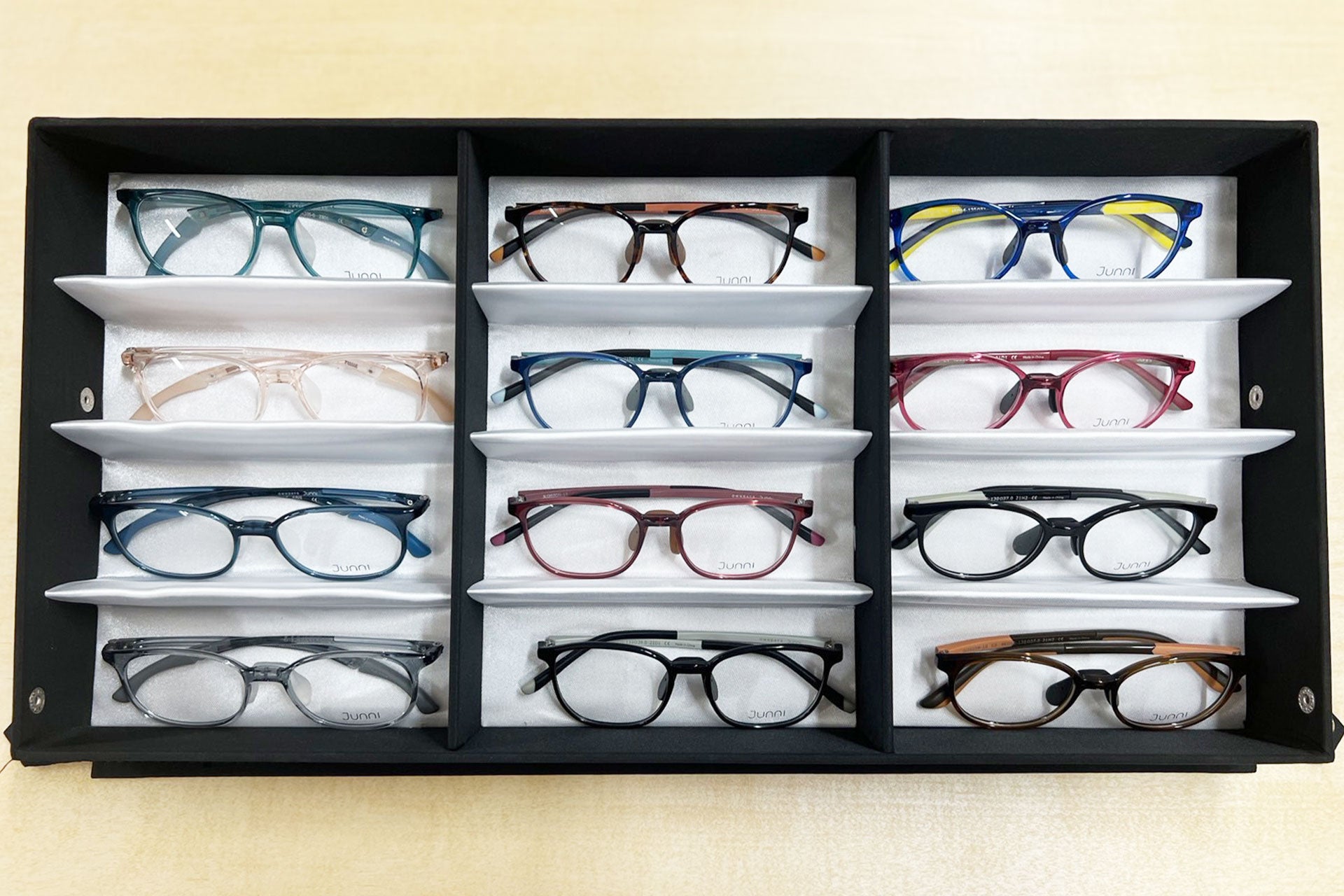 小学生学業支援プロジェクト_メガネ