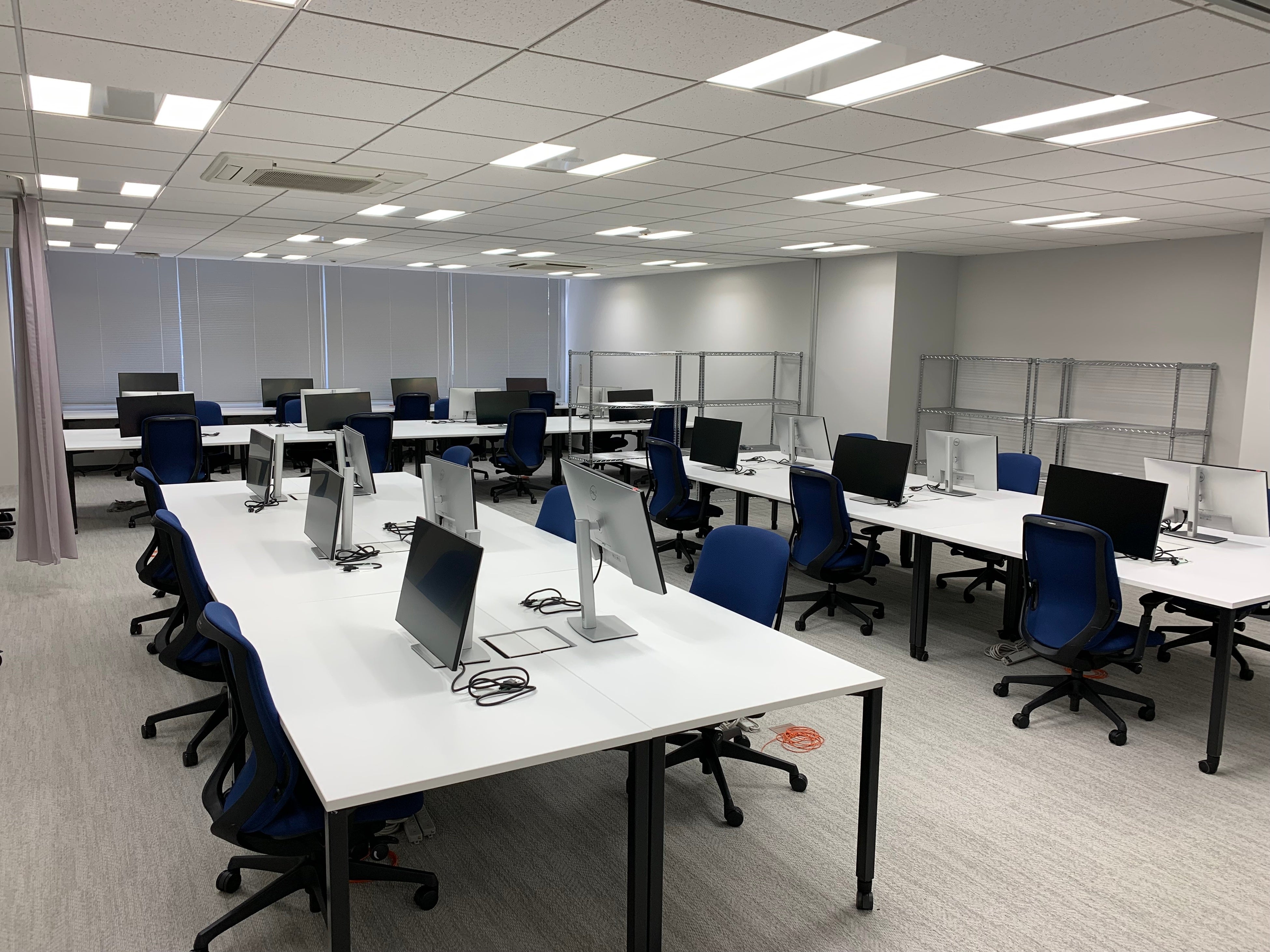 プロジェクトルーム X・Y・Z