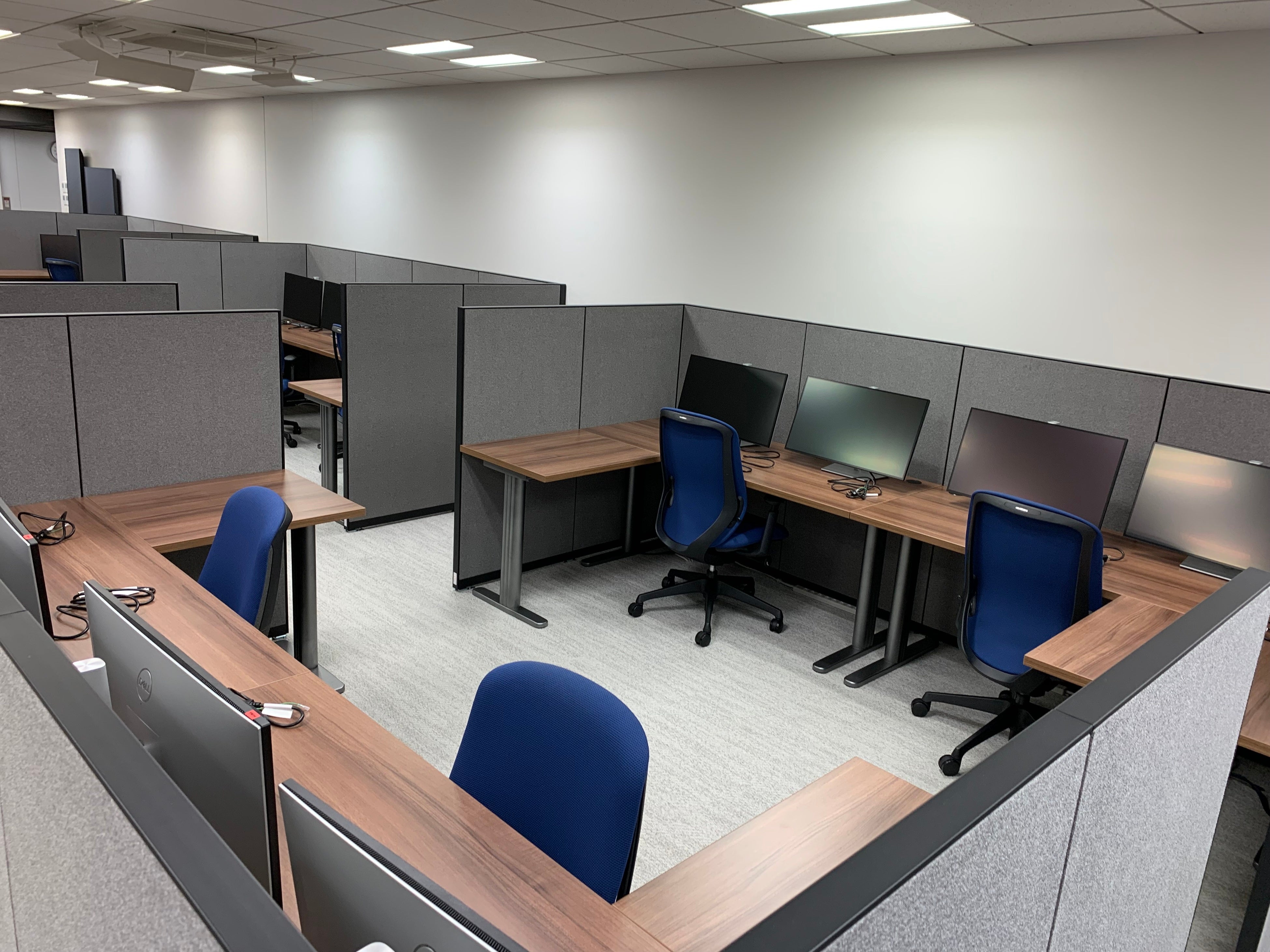 L字型デスクエリア