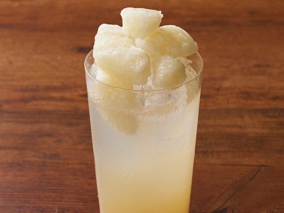 つぶつぶグレープフルーツ サワー　690円(税込)