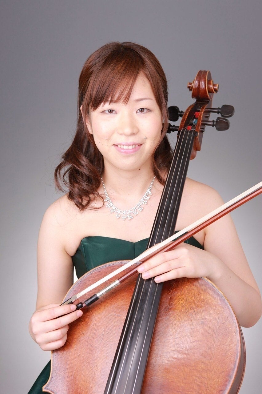 チェロ&nbsp; 岩原奈美氏
