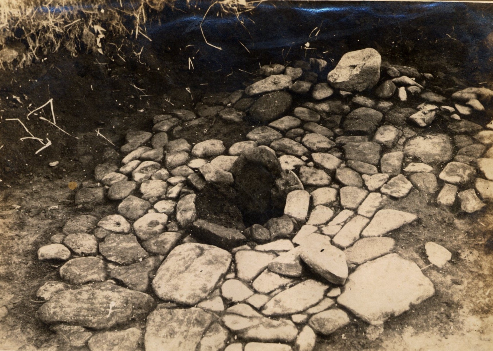 八幡平遺跡 敷石住居（大正14年）