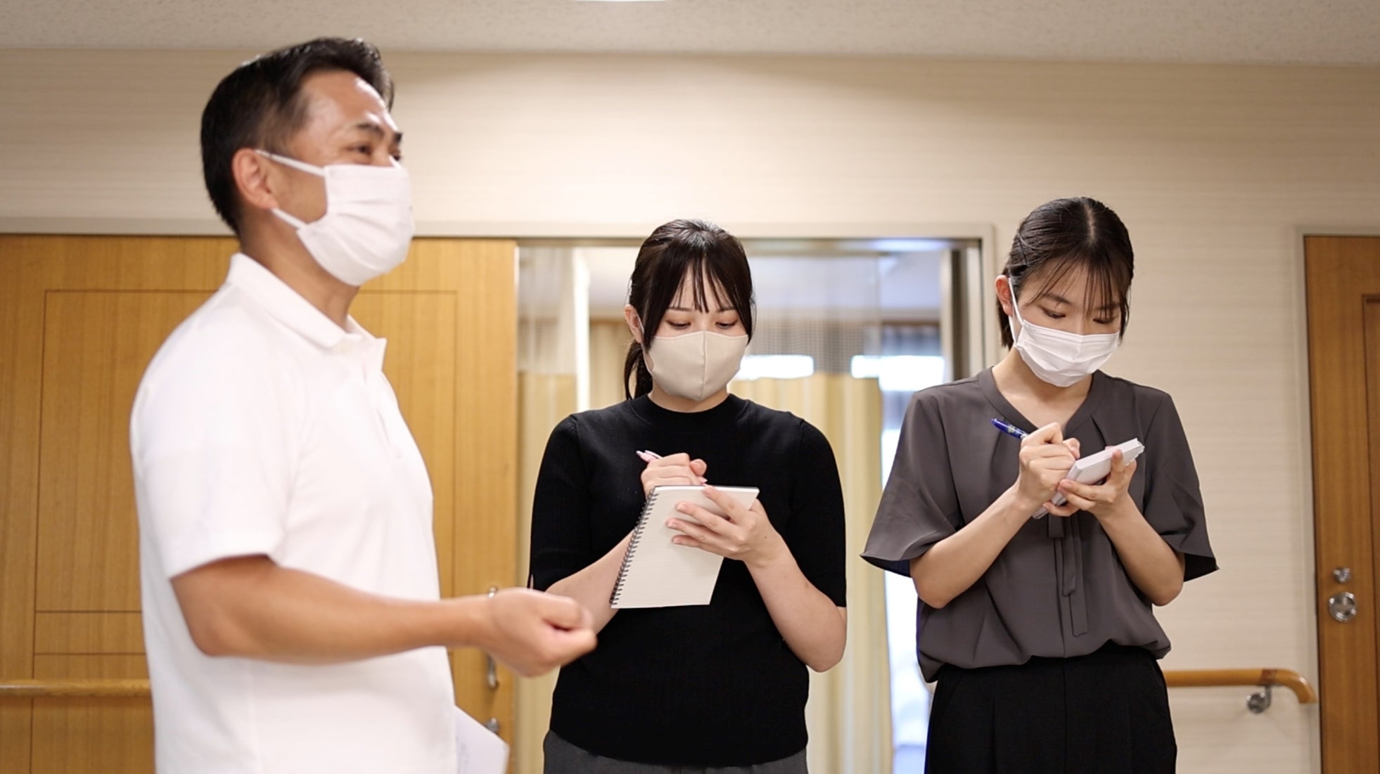 【東京都町田市】「まちだ学生介護のしごと魅力発信プロジェクト」に参加した大学生による動画発表及び市長との対談を実施します