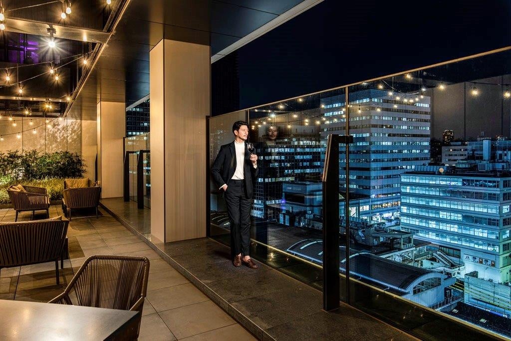 ルーフトップバー「PLATFORM9」