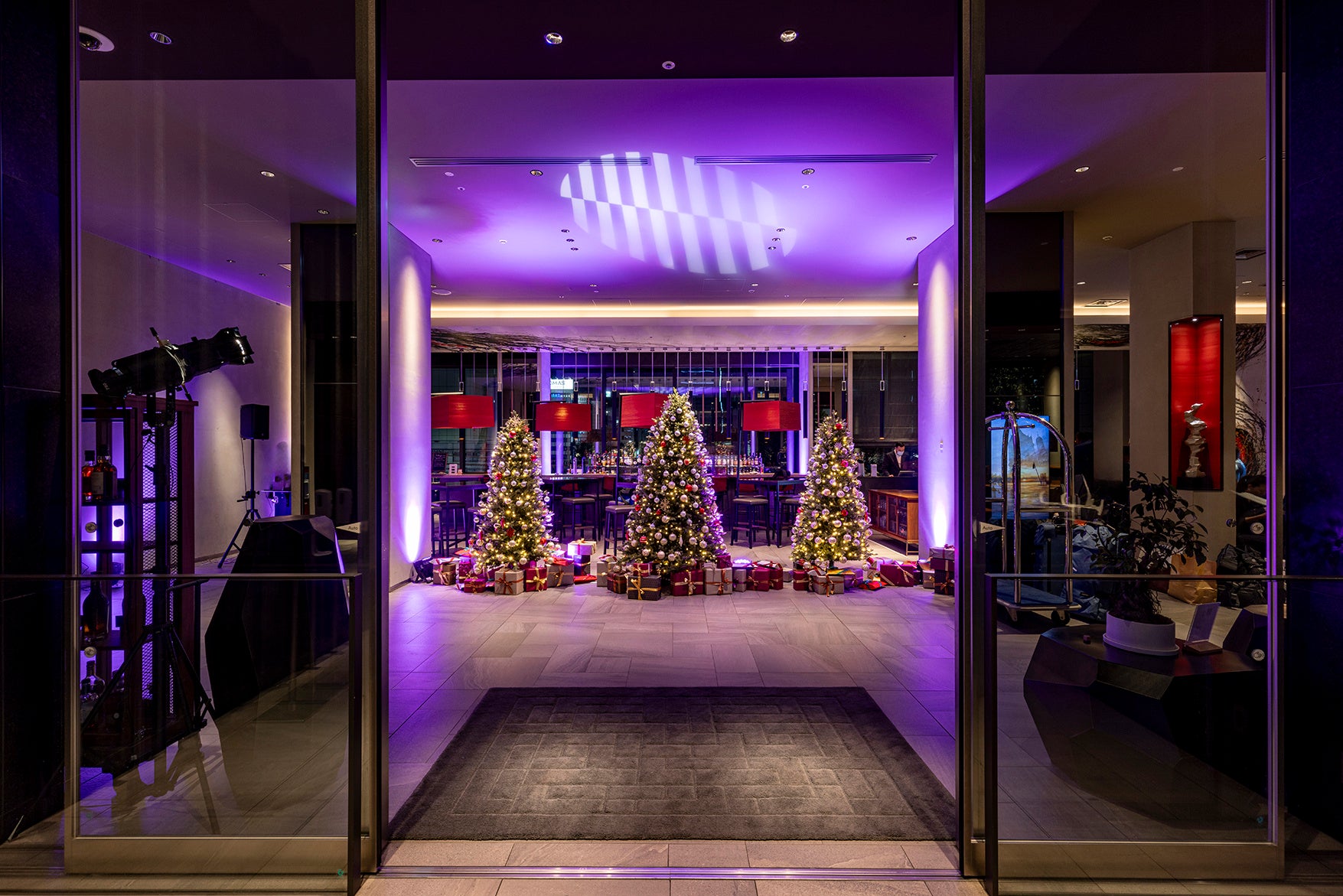 クリスマス限定イルミネーション 「PULLMAN ILLUMINATION “LIGHTS UP!”」開催中