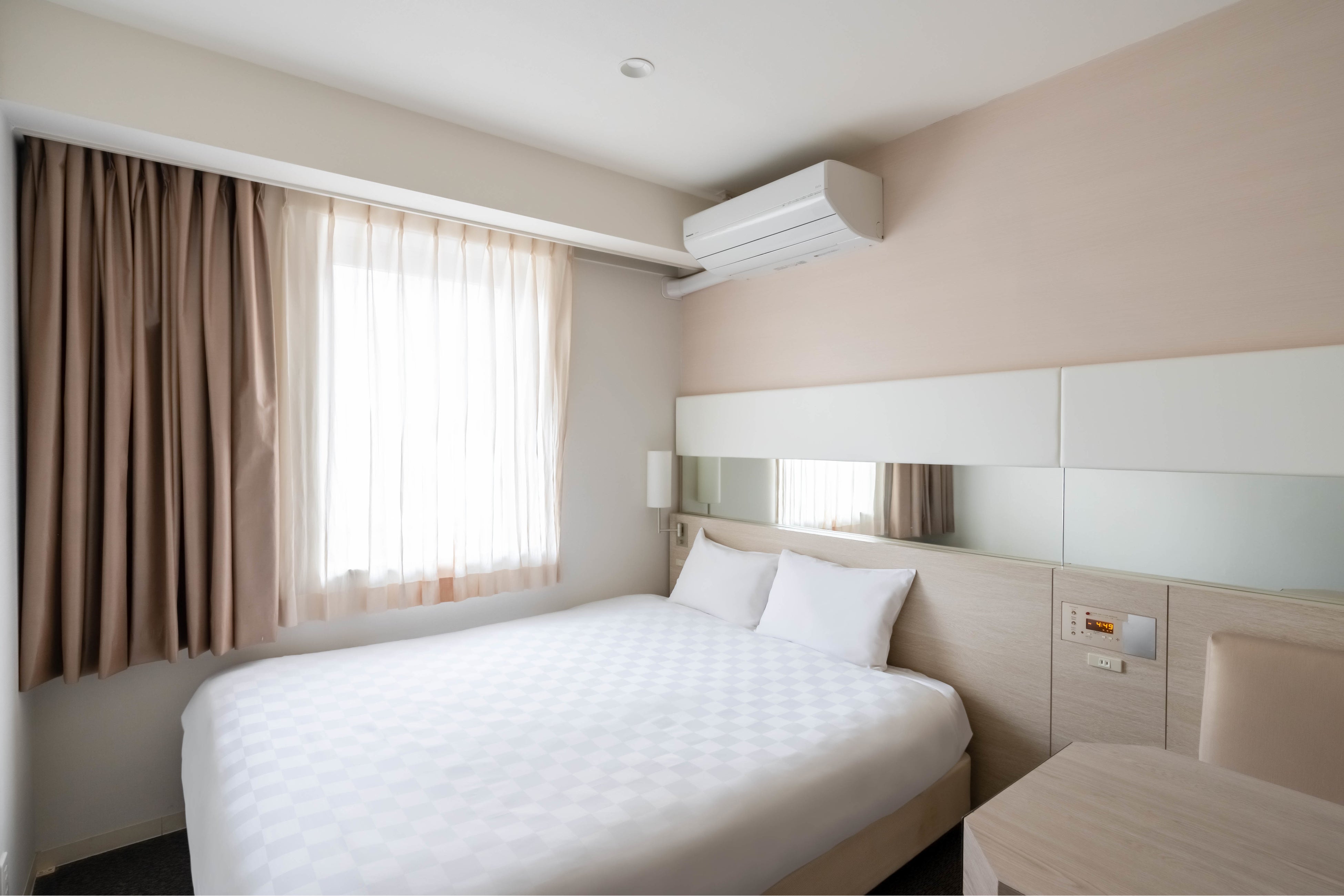 客室／イビススタイルズ大阪難波