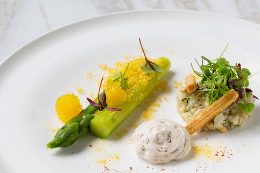 【メルキュール東京日比谷】新緑の季節を五感で楽しむ季節限定のコースを4月16日(木)開始 【メルキュール東京日比谷】新緑の季節を五感で楽しむ季節限定のコースを4月16日(木)開始