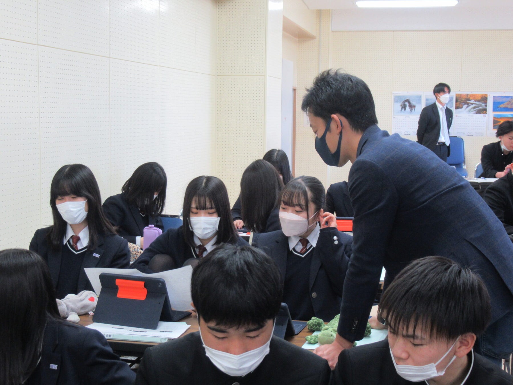 特別非常勤講師に就任し、青森県の高等学校にて代表がプレゼン講座を担当 株式会社MOVED