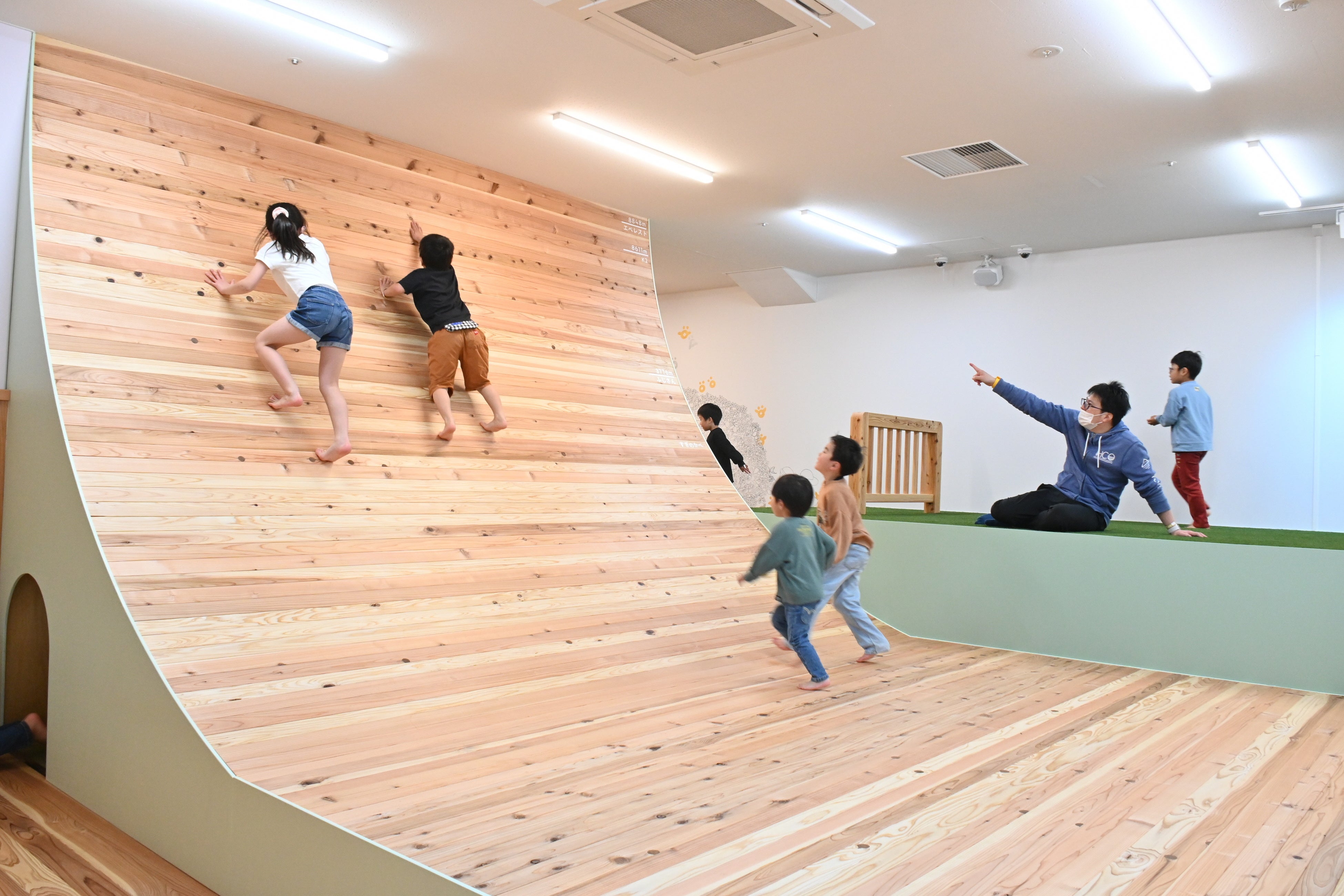 亀岡 京都府亀岡市】“顔認証”を使ってスムーズな受付を目指す | 亀岡