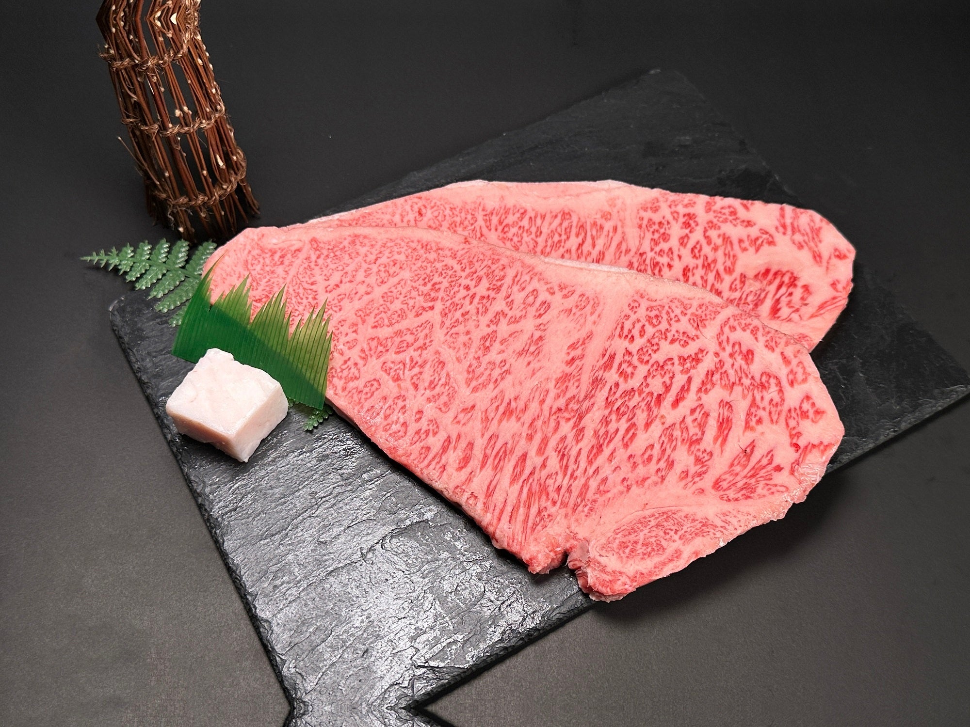 亀岡牛のサーロインステーキ（イメージ））