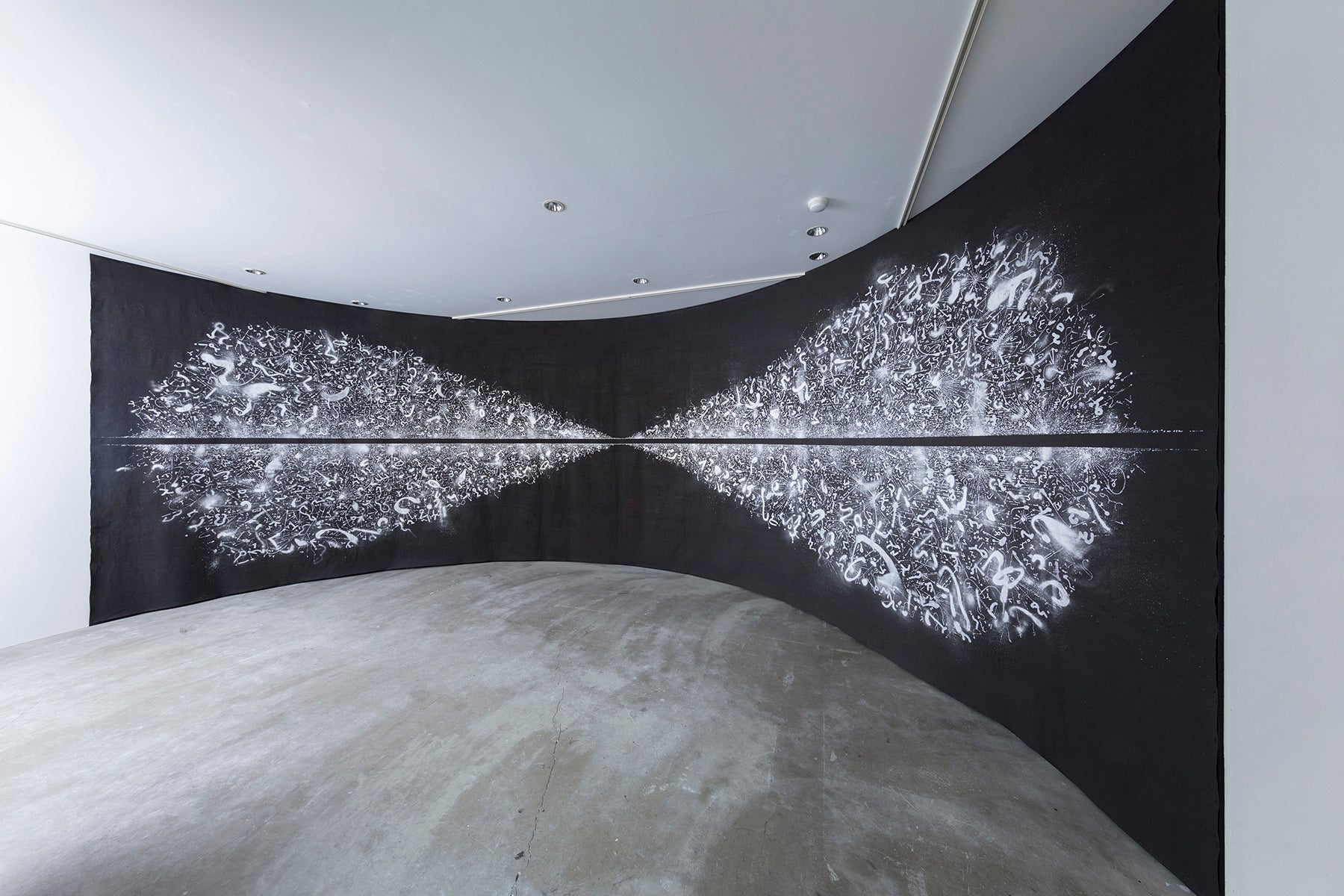 《Constellation #23》　2018 ©Hiraku Suzuki Studio　 Photo by Ooki Jingu