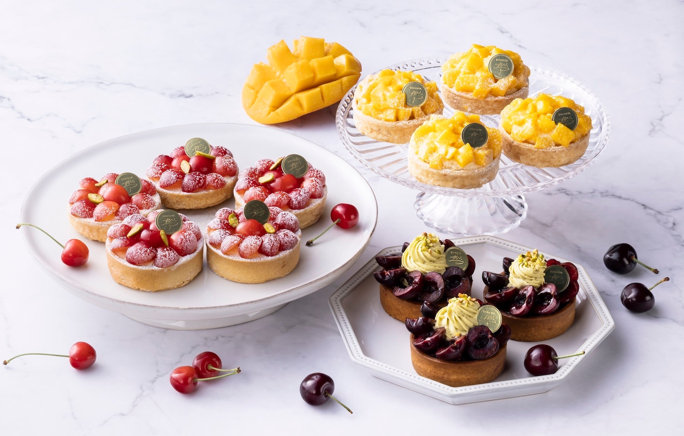 ゆみ ロンドン限定 Harrods チェリーケーキ 白井屋ホテル 完熟マンゴー、アメリカンチェリーなどを使った