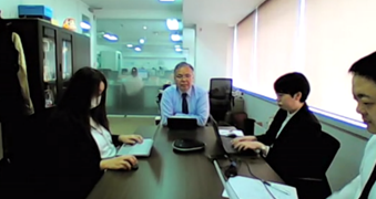 現役で企業のマーケティングコンサルを行う代表 庭山一郎のメソッドを踏襲