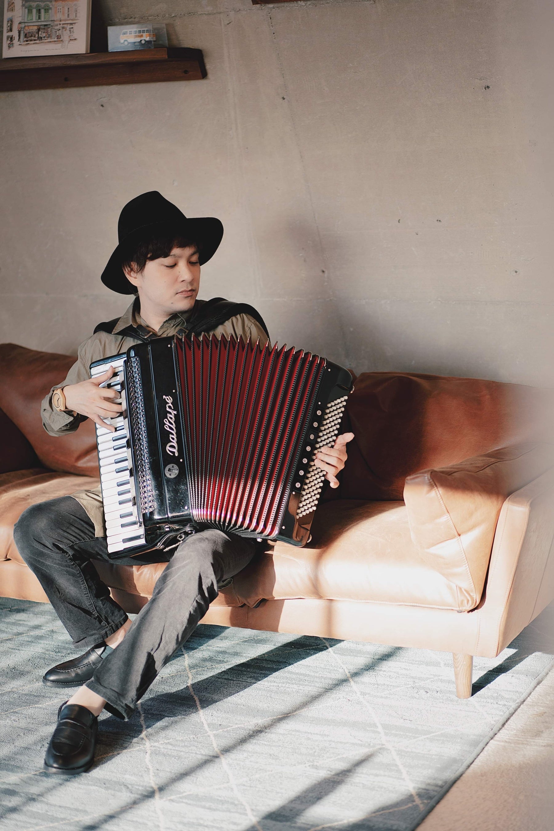 秦コータロー（アコーディオン）