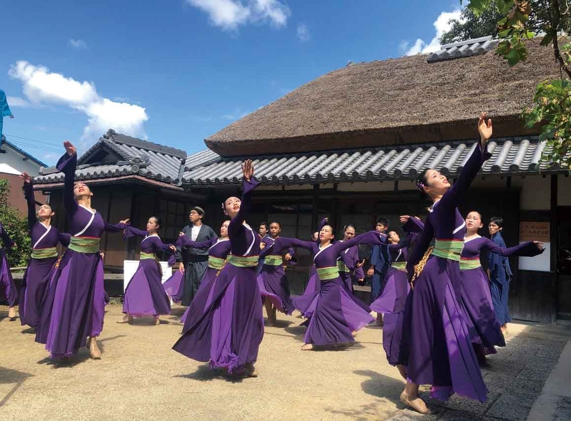 IPU・環太平洋大学ダンス部による公演