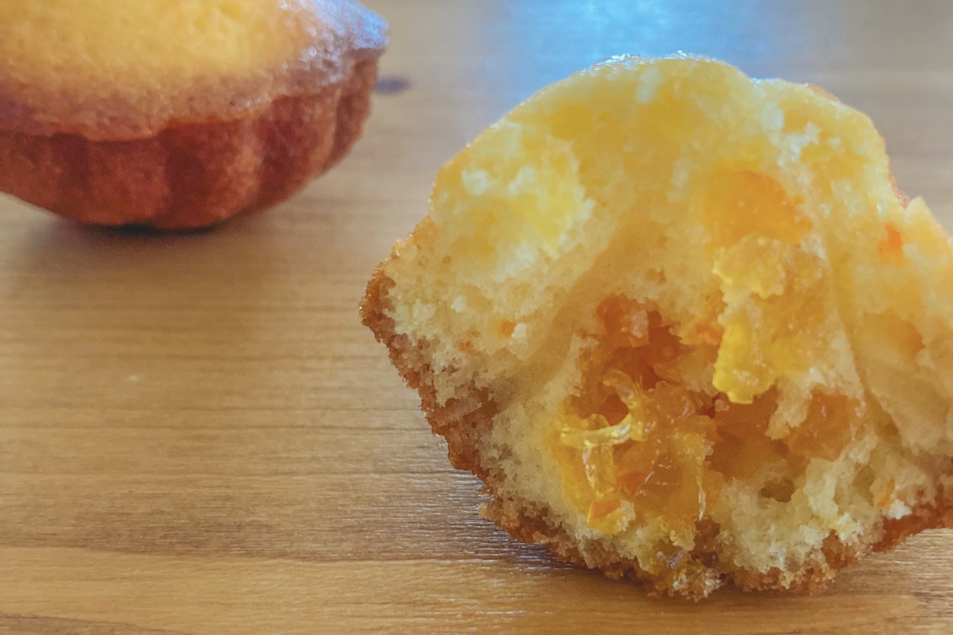 ▲特別仕様の甘夏のマドレーヌ 　(税込200円)