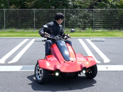 バック走行可