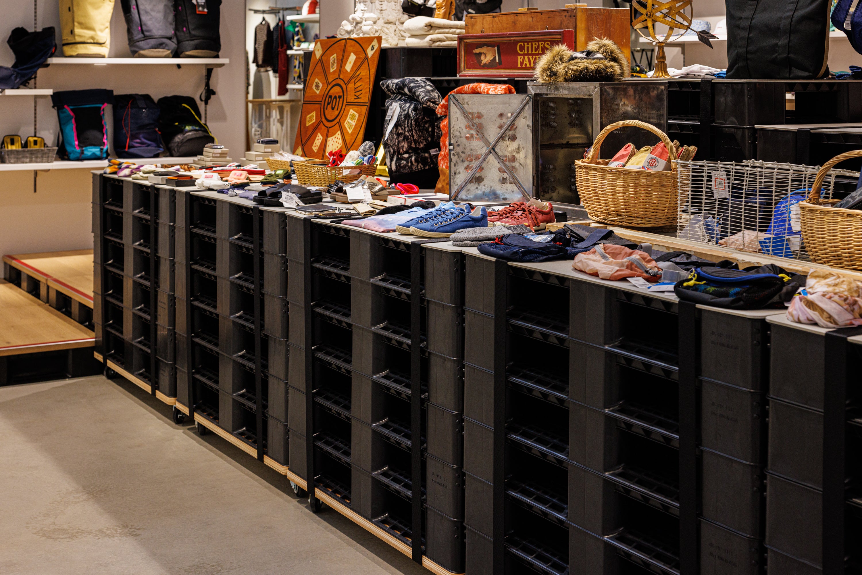 リサイクルパレットで製作した什器