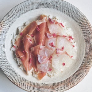 春　鯛と生ハムちらし