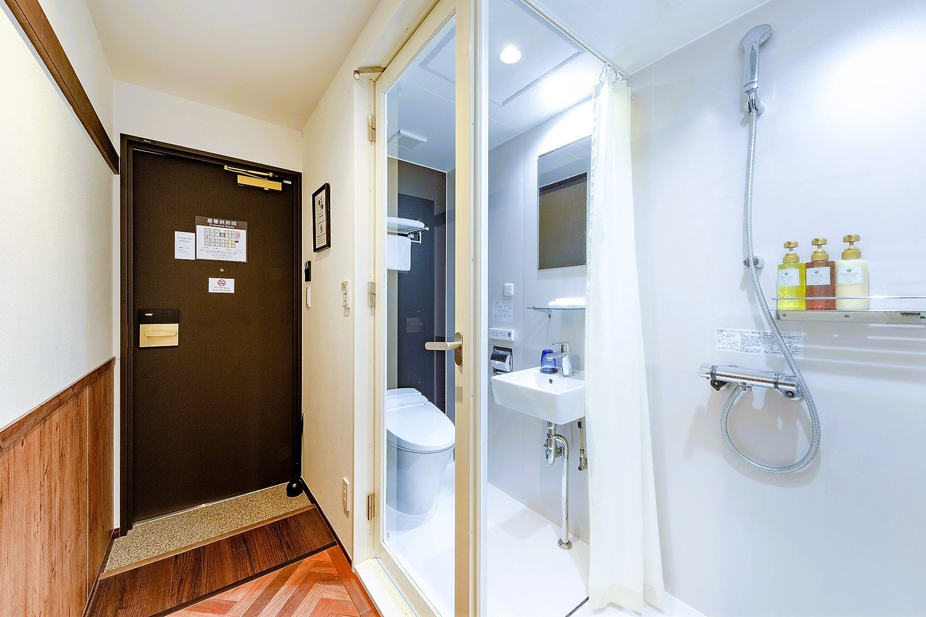 フローリング和室