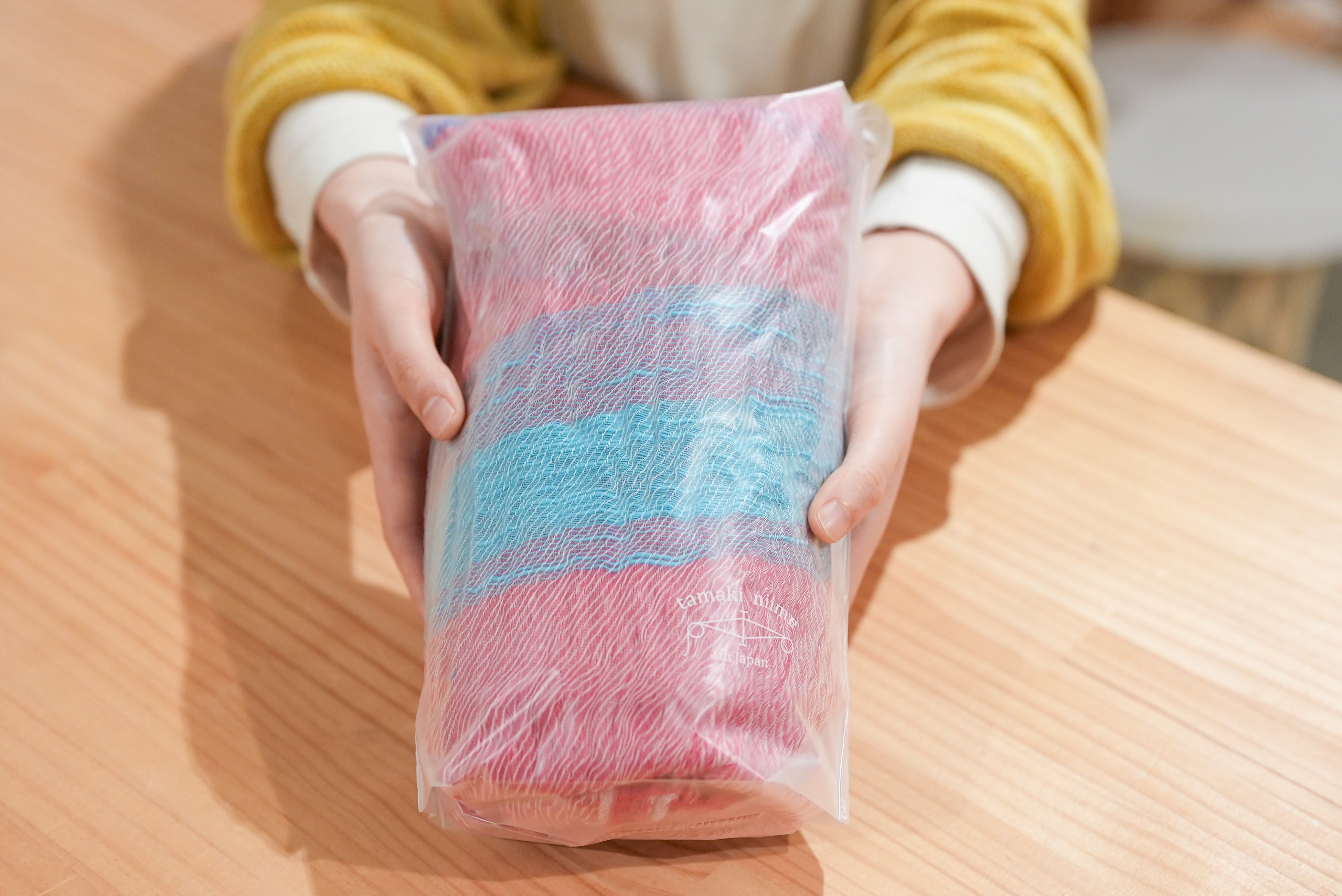 3歳児健診でtamaki niimeのショールをプレゼント！スタートから3年