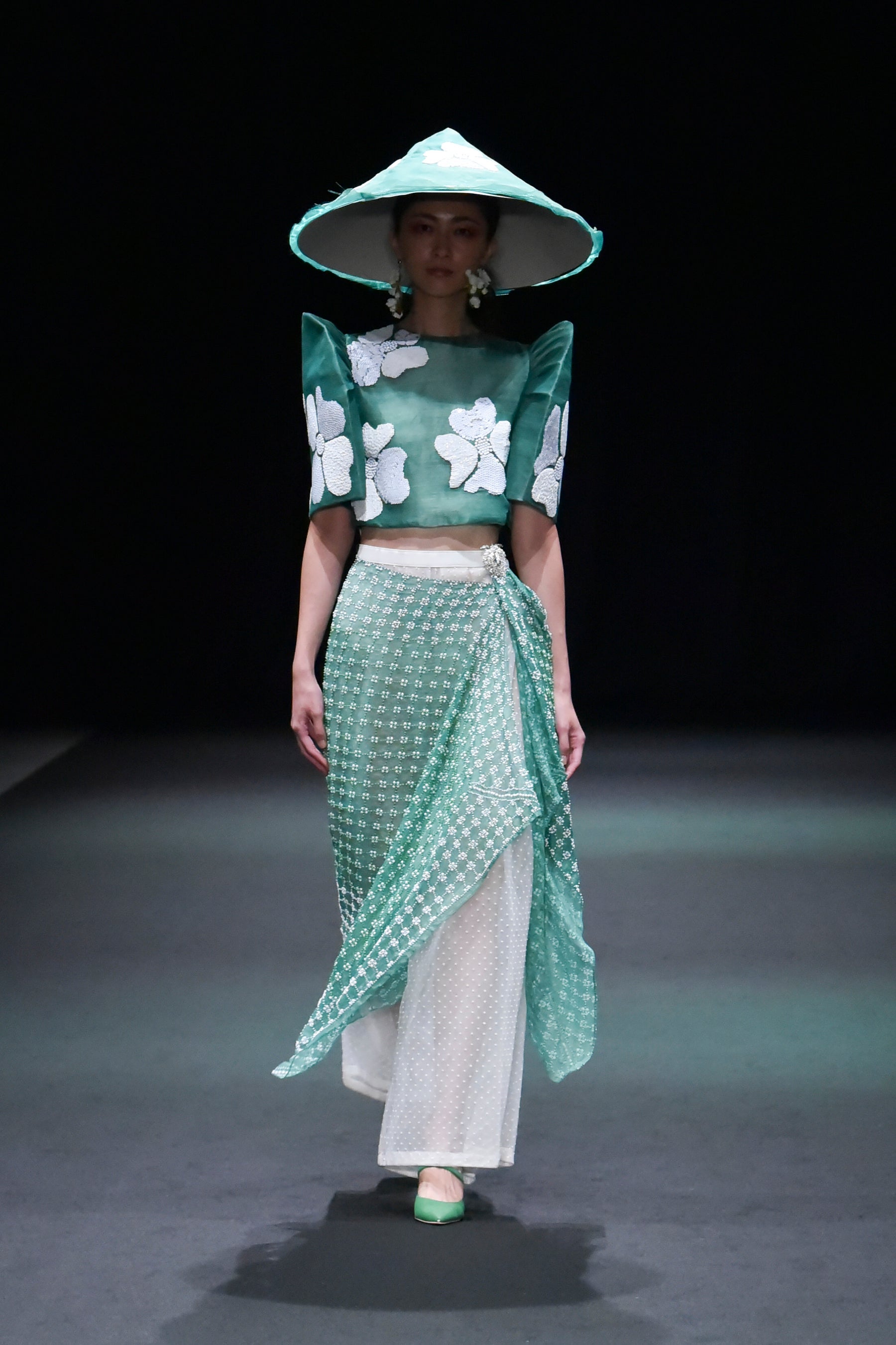 DENNIS LUSTICO ©JFWO