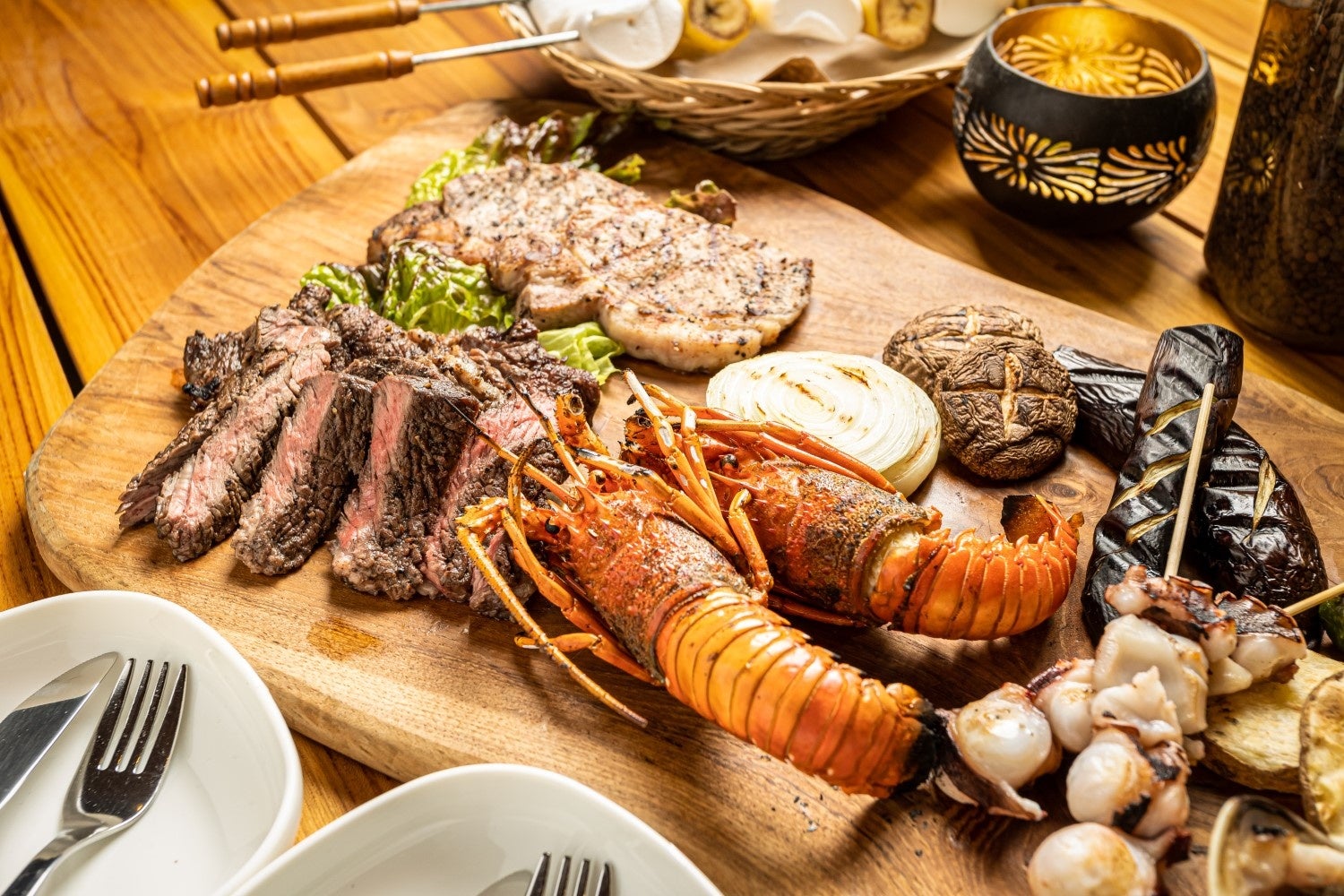 豪華な食材のスペシャルディナーBBQ