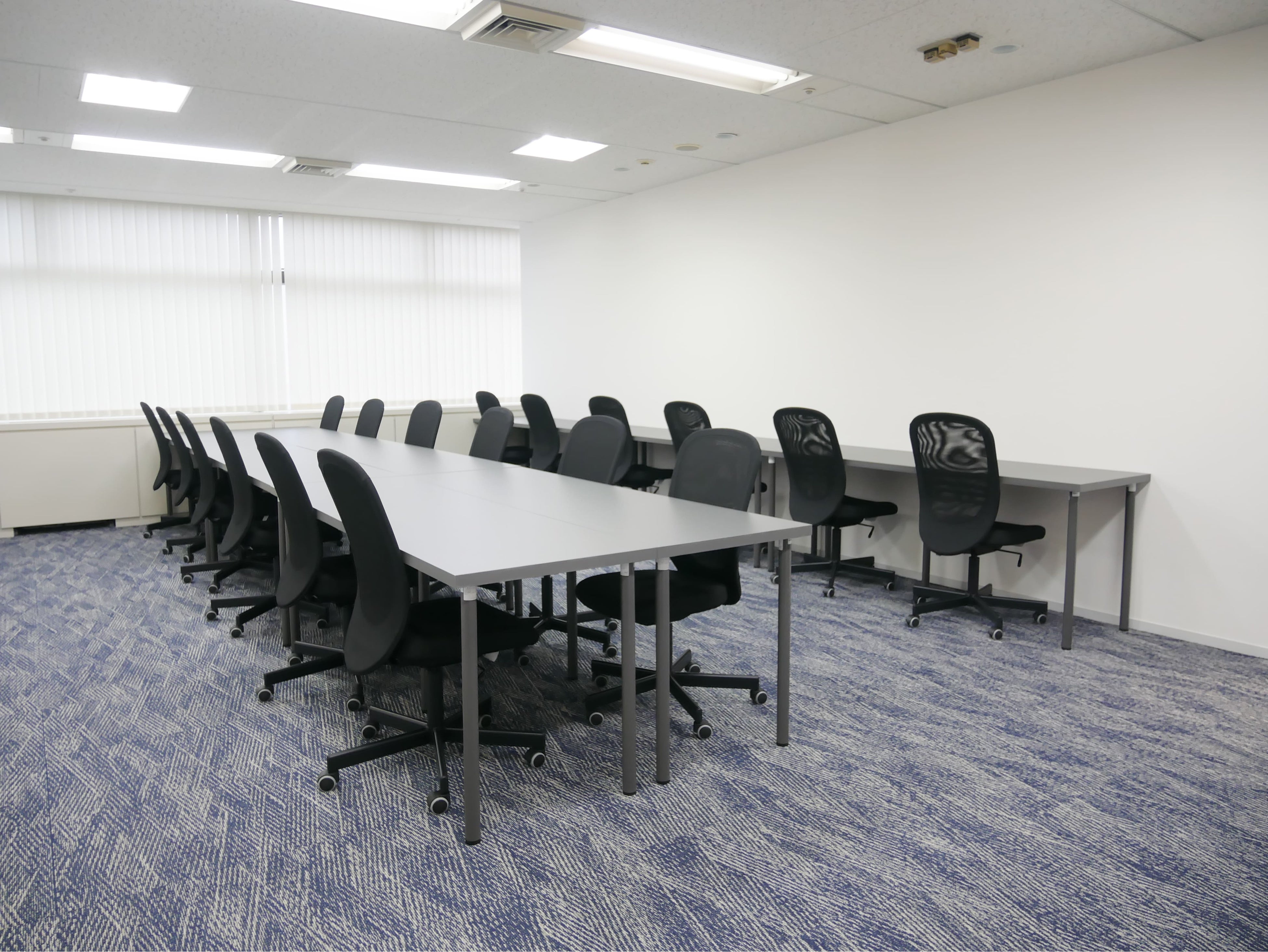 20名用内装・什器付き個室