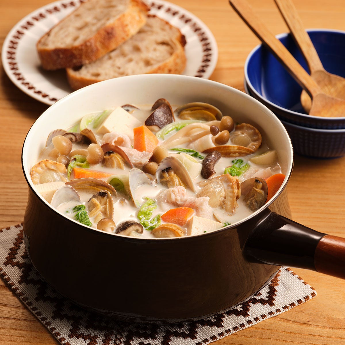 もへじ 牛乳でつくるあさりミルク鍋の素