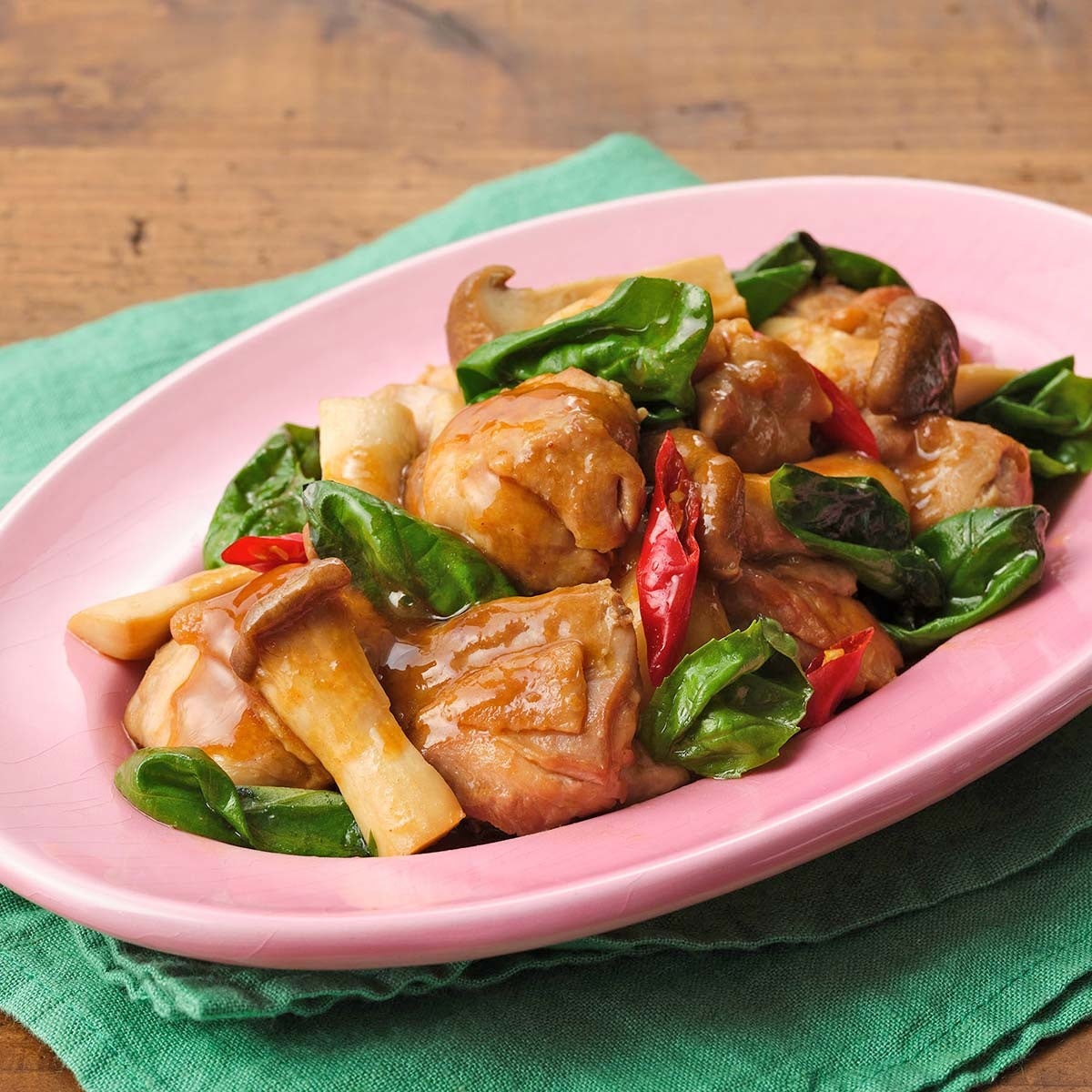 イーリン 三杯鶏（サンペイジー）の素