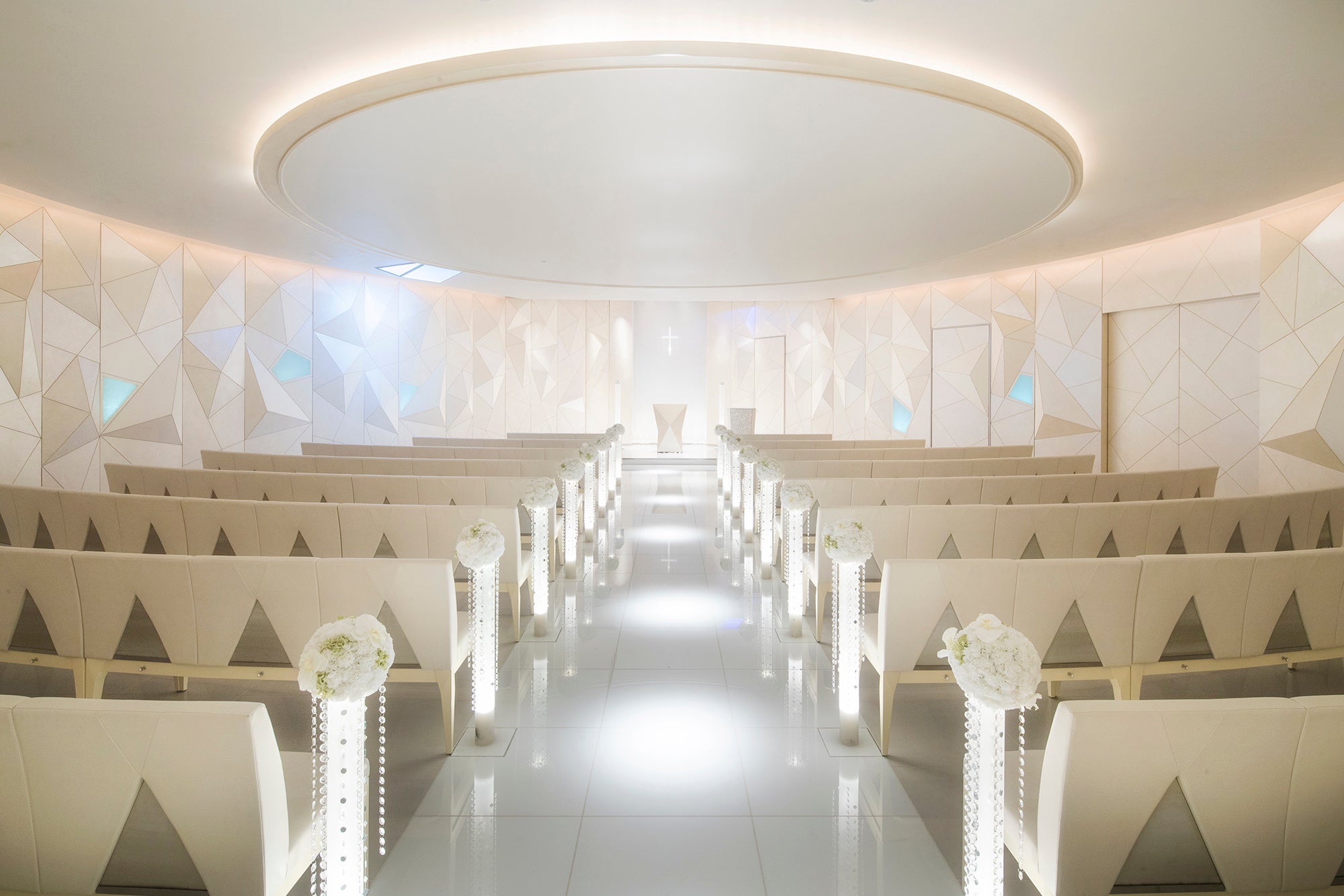 「チャペル ブリリアント」   