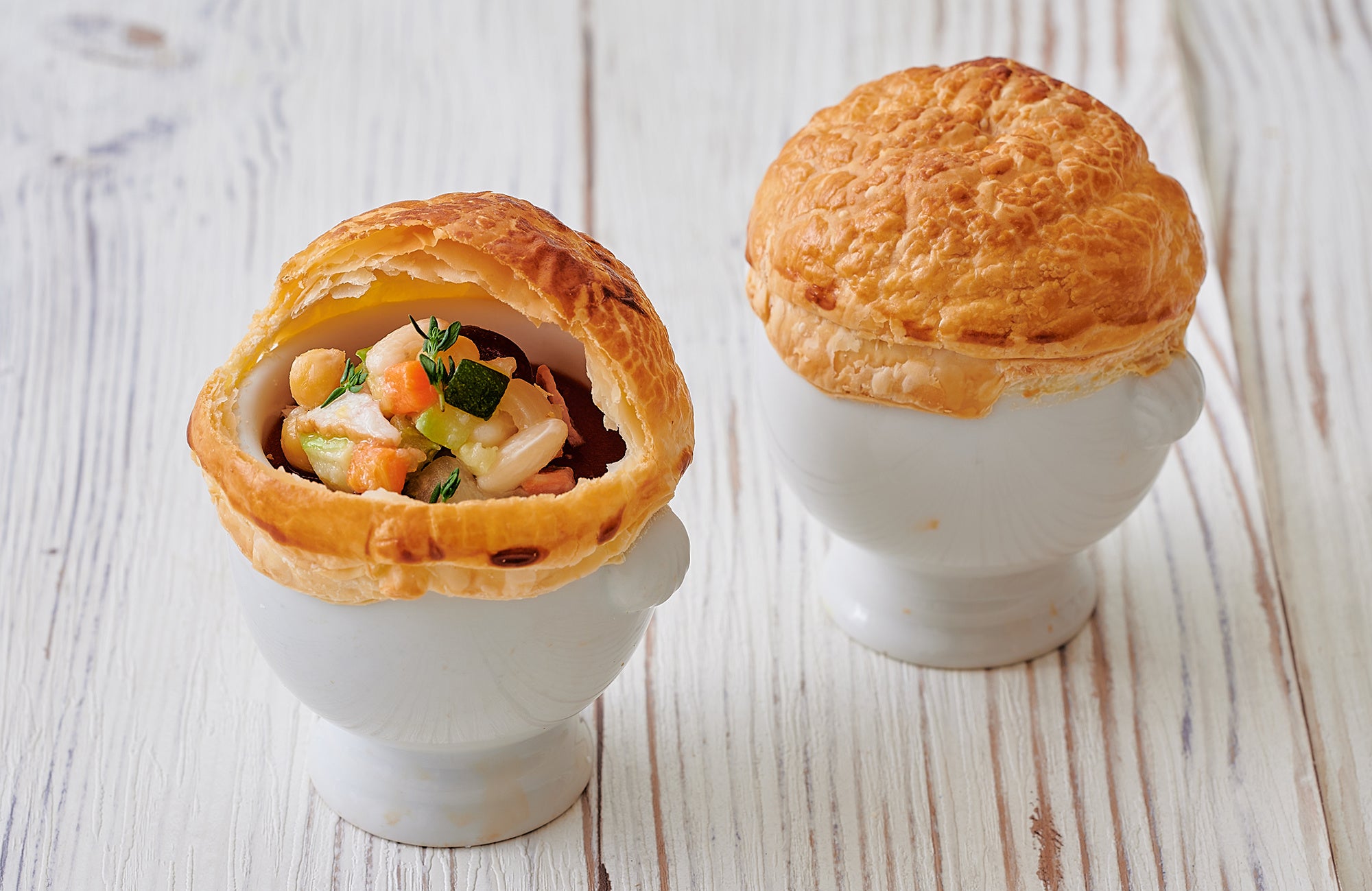 コラーゲンたっぷりベーコン、野菜のハーブスープ