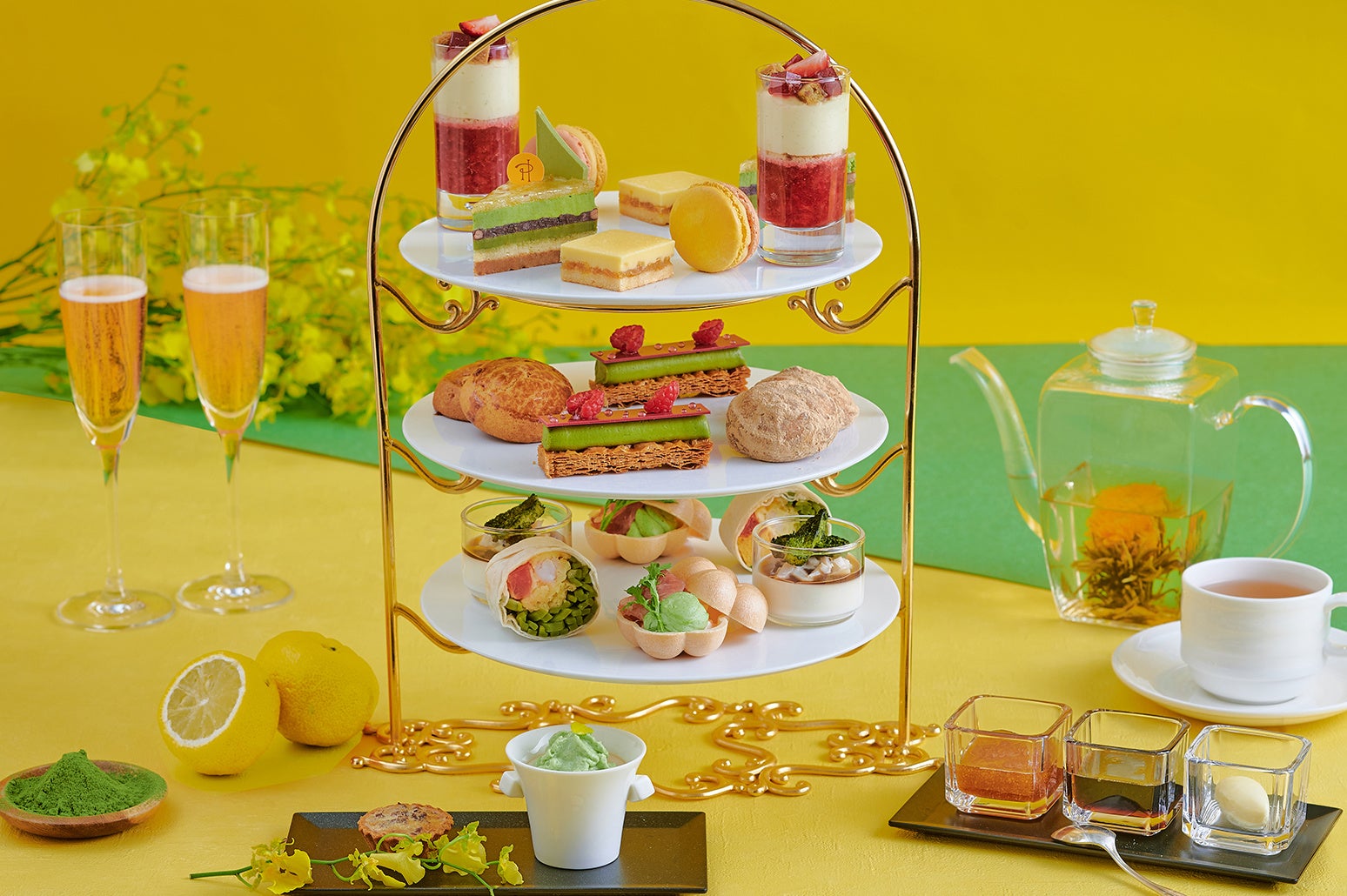 ニューヨークラウンジ：抹茶とゆずなど和素材を使ったアフタヌーンティー