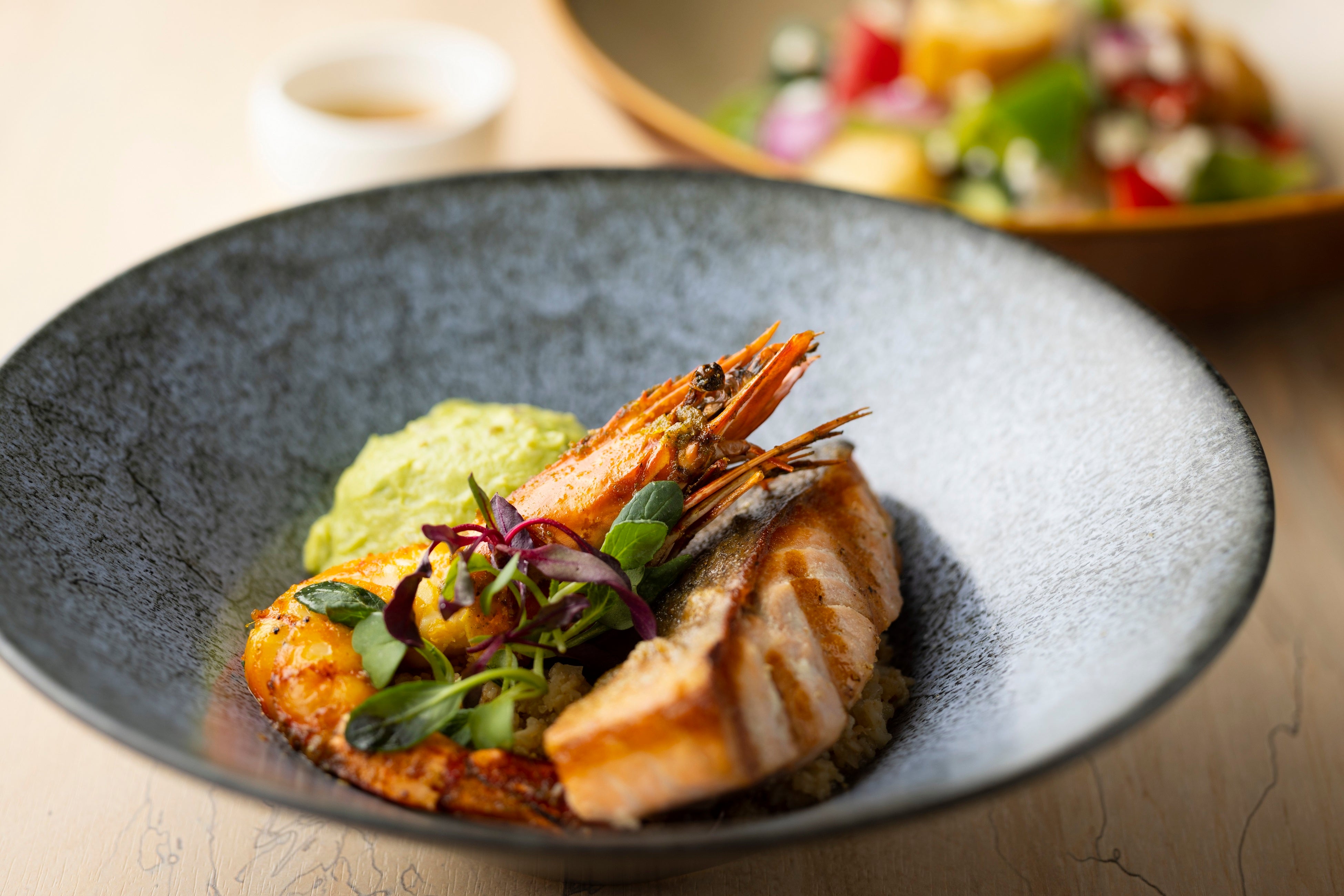 サスティナブルサーモンのグリル