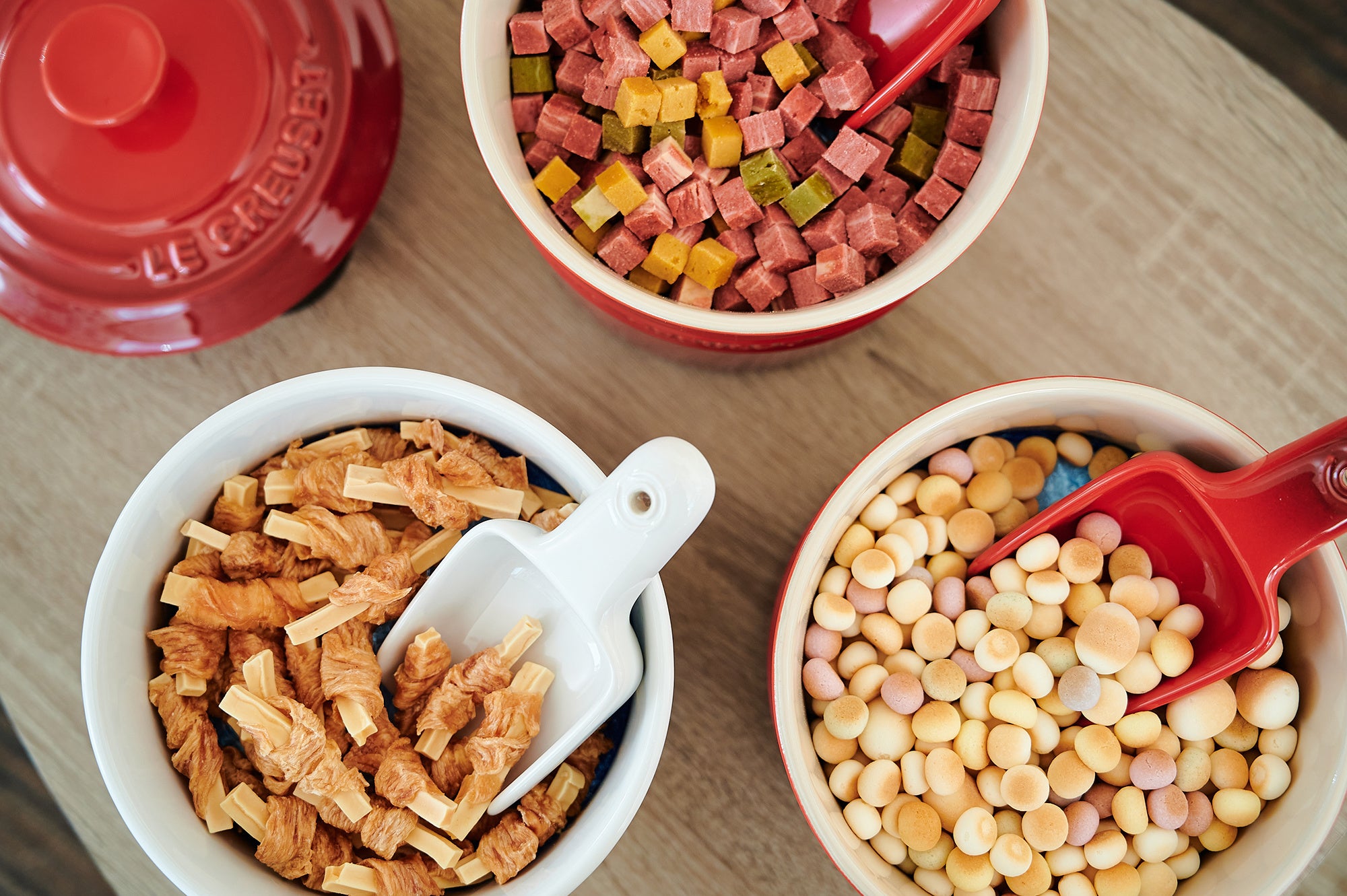 様々な種類のわんちゃん用のおやつが充実したウェルカムトリート