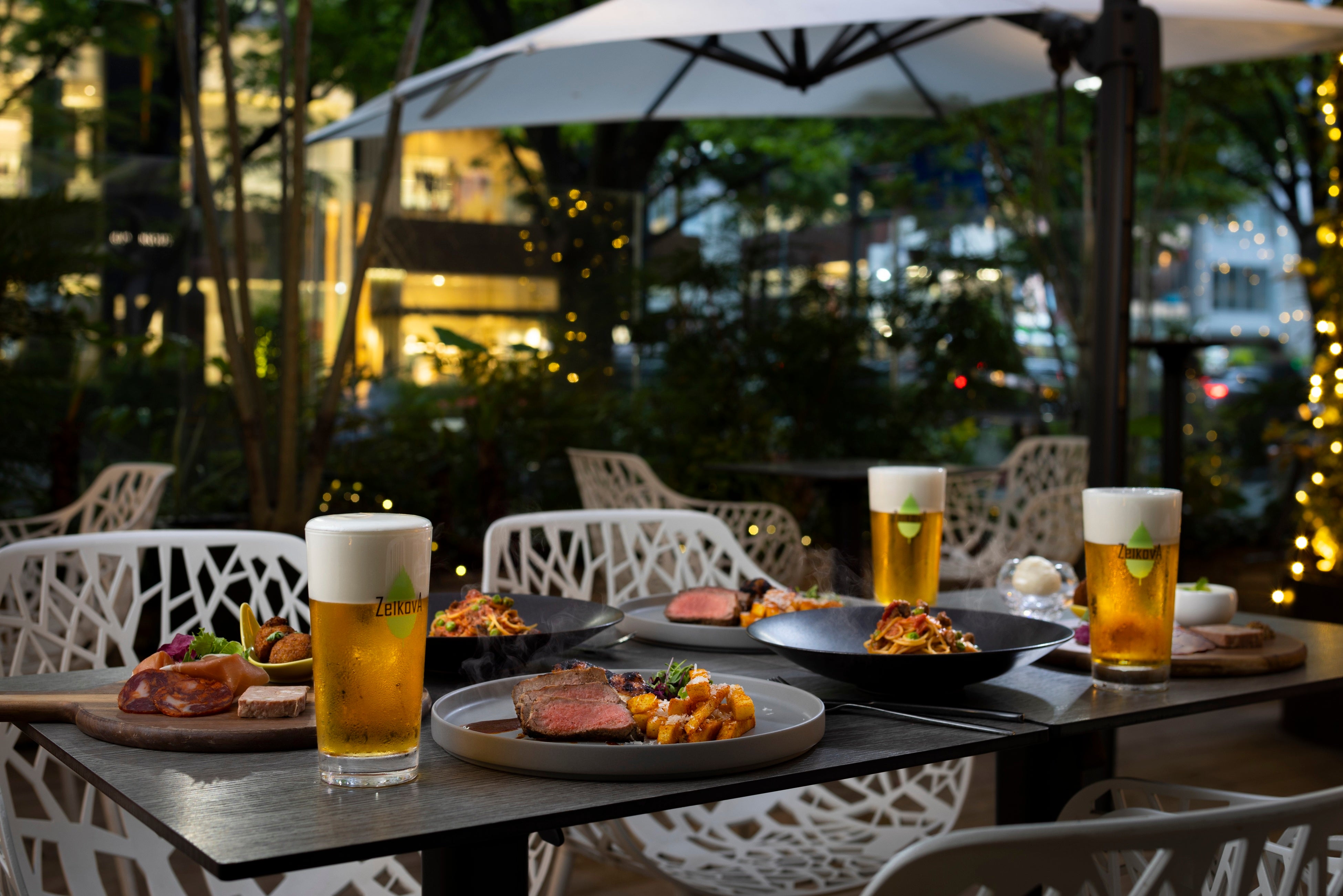 開放的なテラスで愉しむ「ビアテラス」イメージ