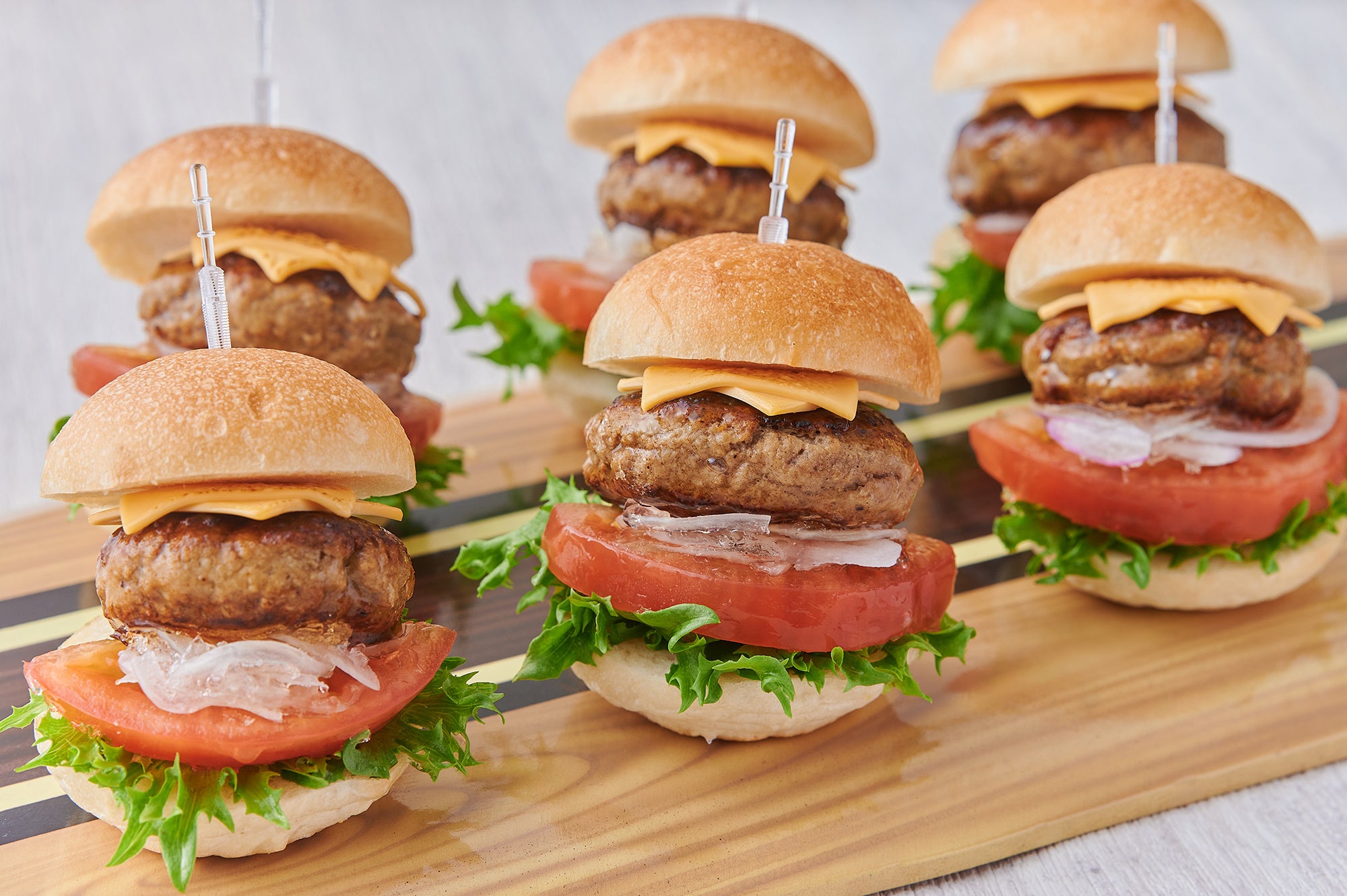 期間限定で提供するミニハンバーガー