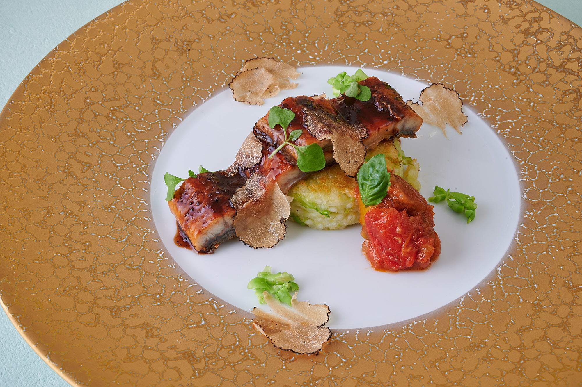 うなぎとサマートリュフ 夏野菜と焼きリゾット添え マデラソース（ジリオンで提供）