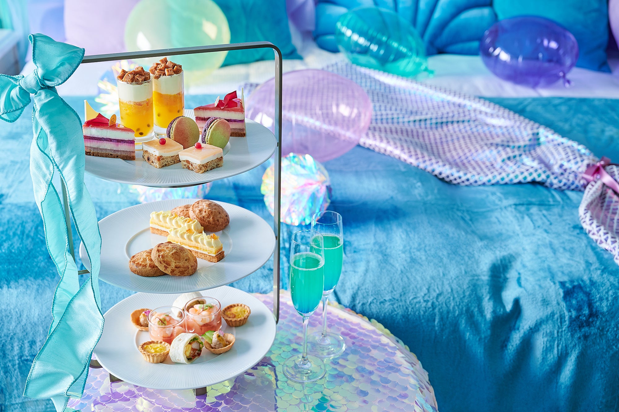 コンセプトルームで旬の食材を使った季節のアフタヌーンティーを楽しめる