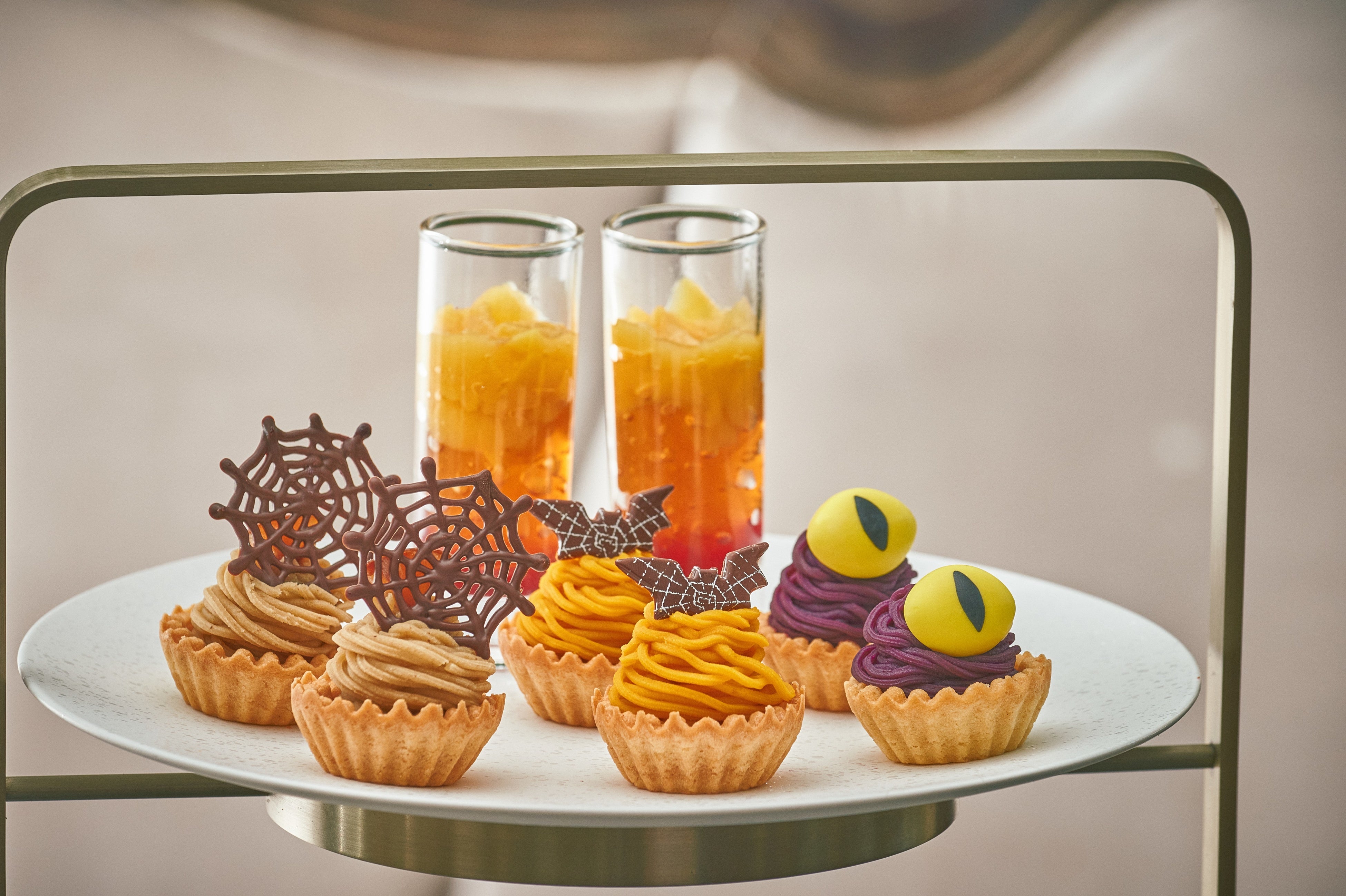 10月4日（火）からはハロウィンデコレーションを お付けしてご用意します