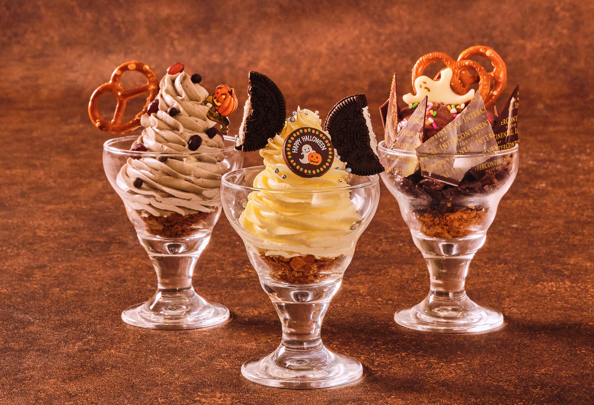 ハロウィンをテーマにしたカスタマイズパフェ