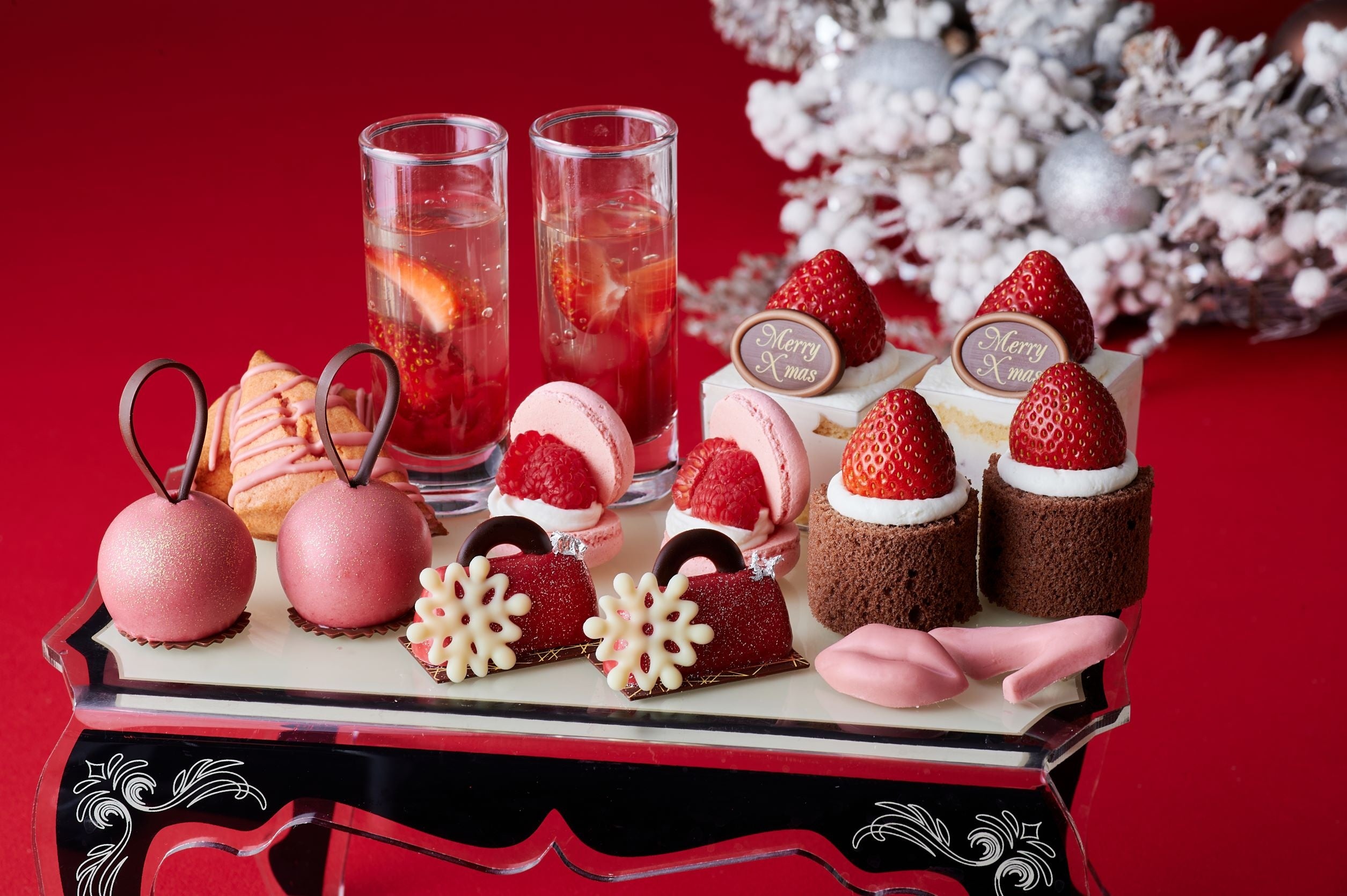 12月からはクリスマスデコレーションをお付けします