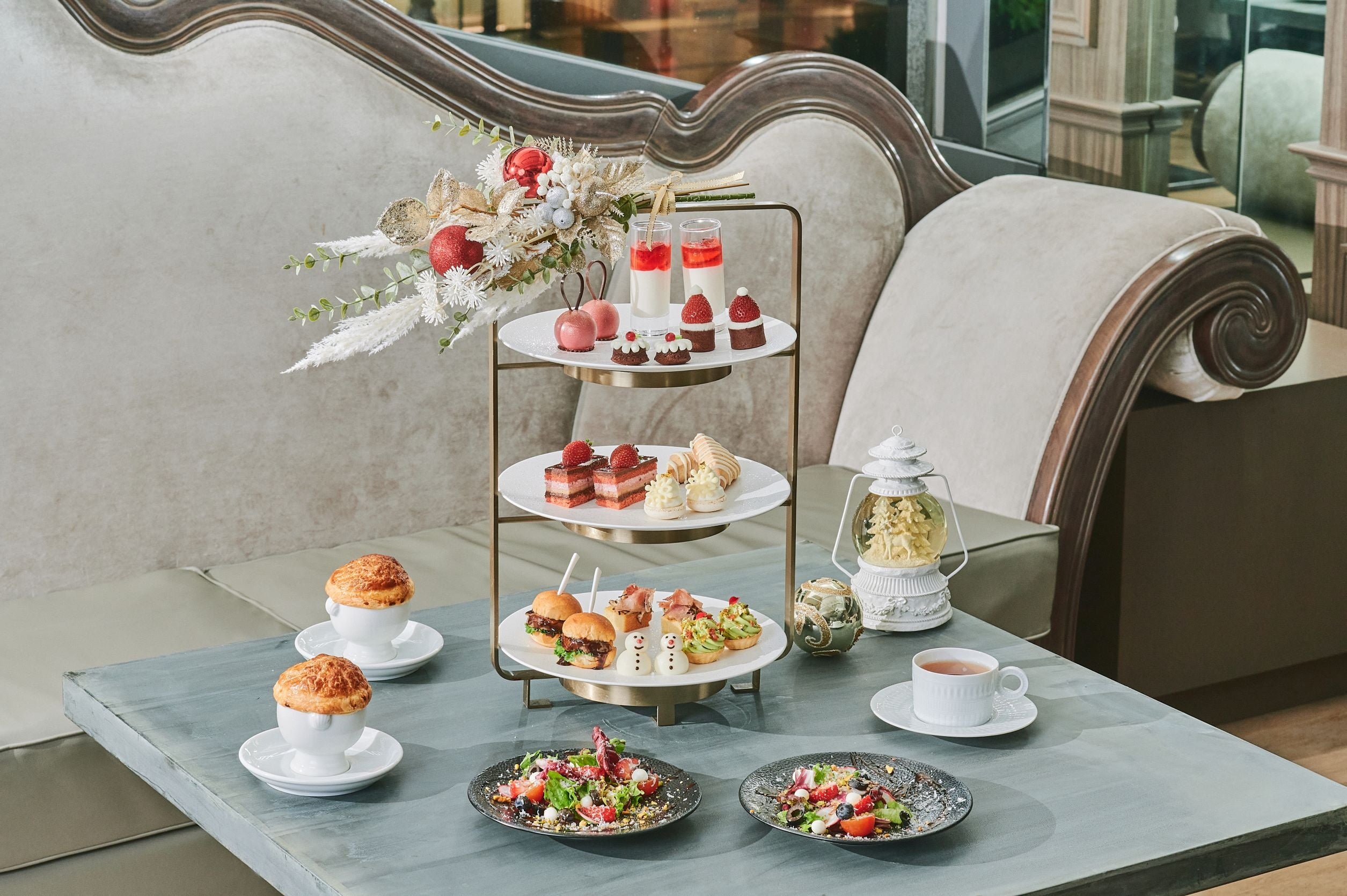 画像は2名分です