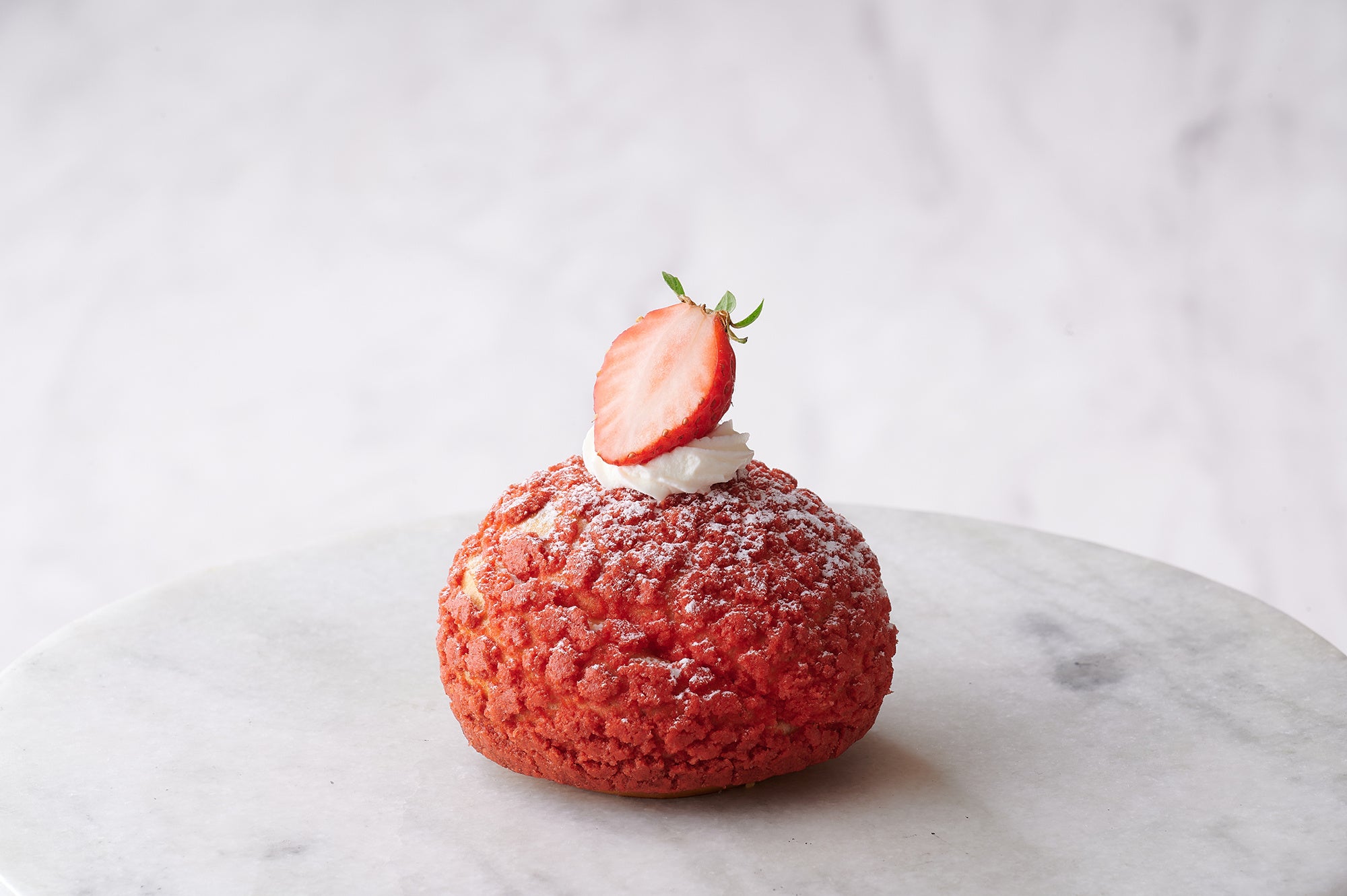 ストロベリーシュークリーム