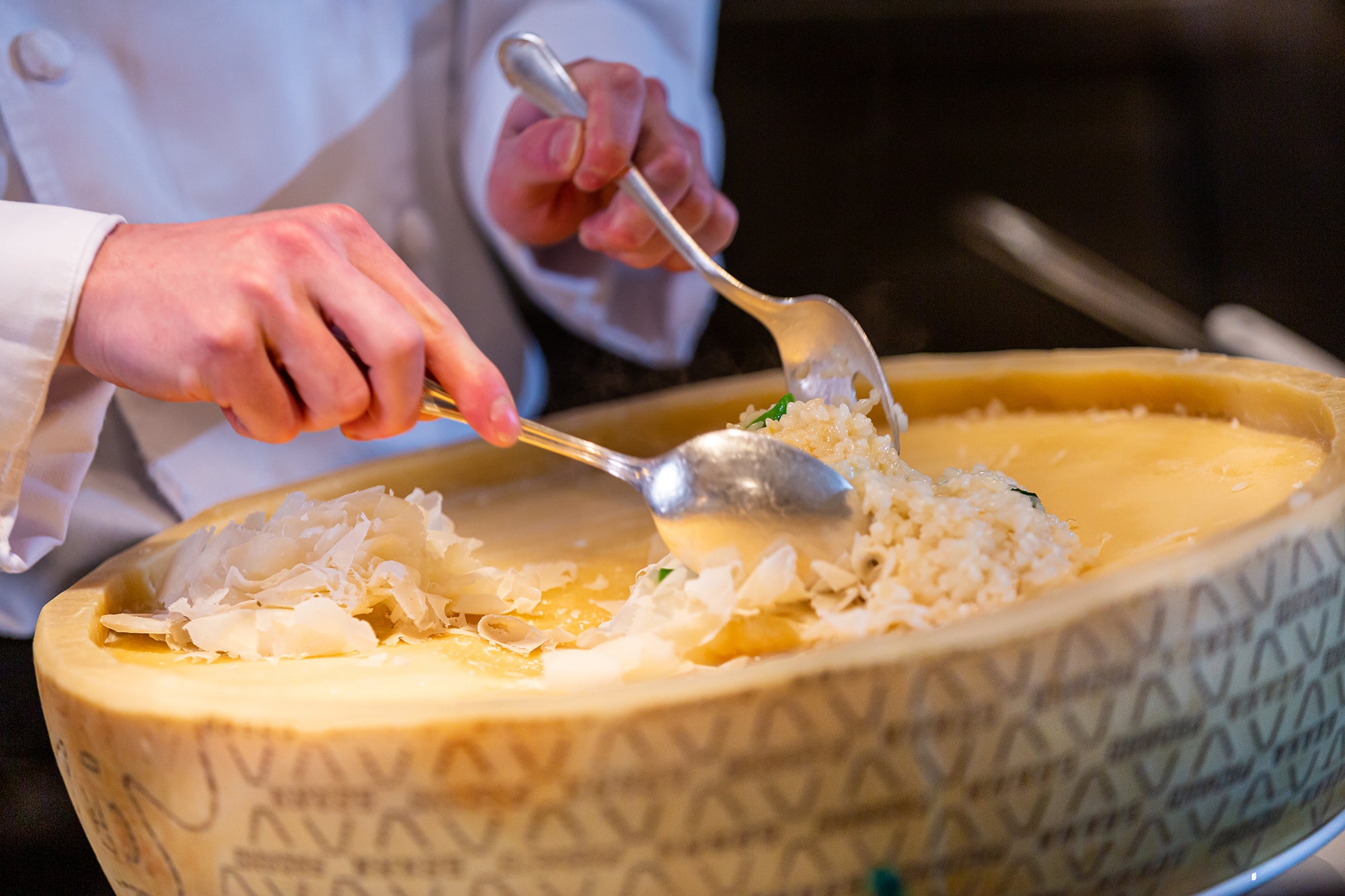 ライブパフォーマンス（イメージ）